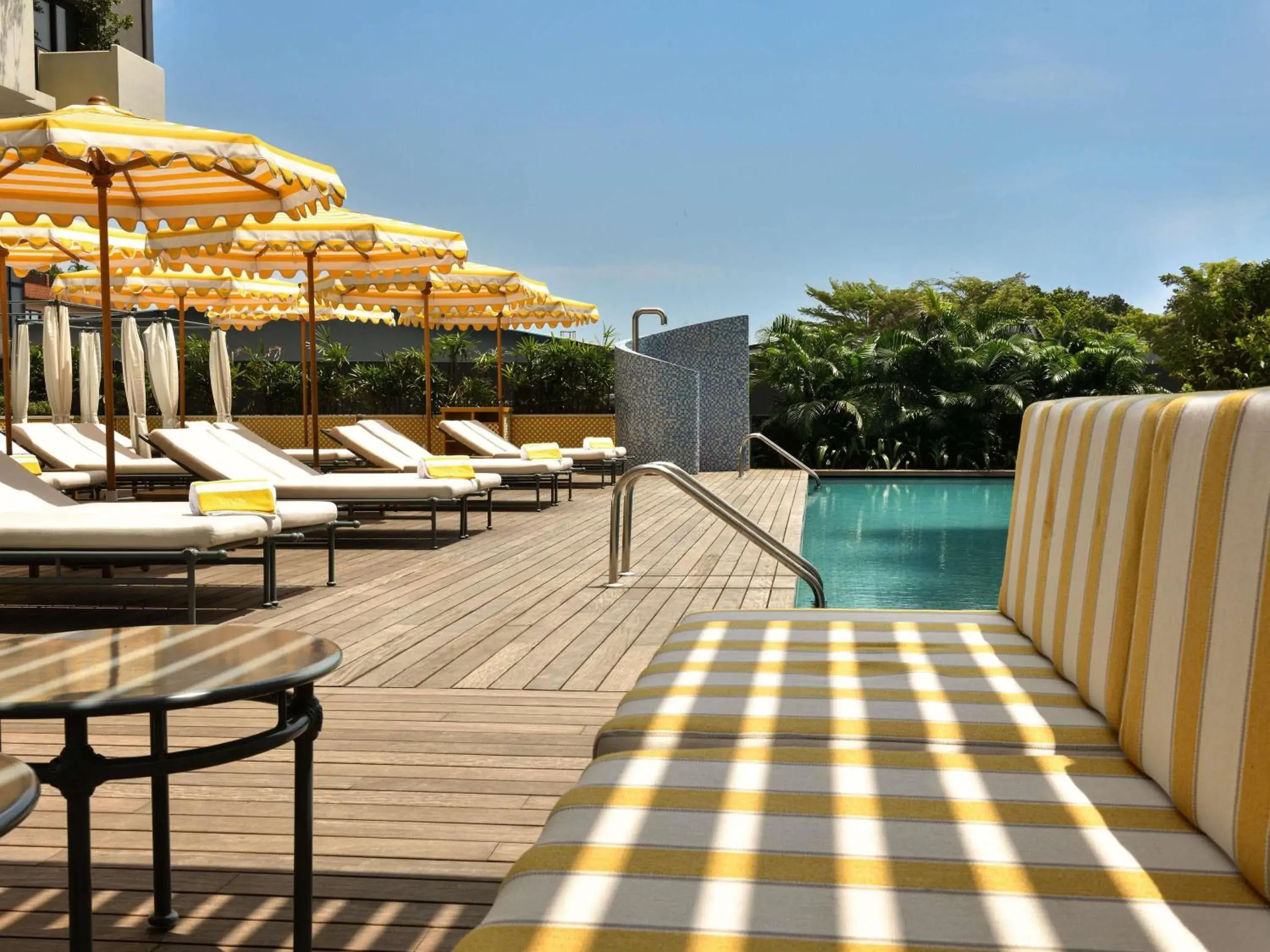 Pool view in Aparthotel Adagio Abidjan Marcory Pool view in Aparthotel Adagio Abidjan Marcory