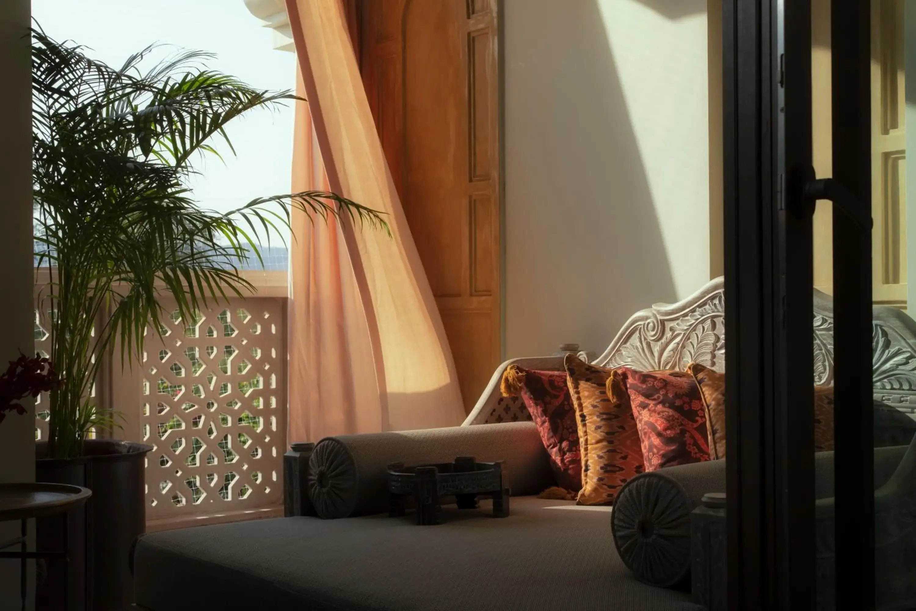 Landmark Room with King Bed : INR 3,000 hotel credit on F&B once during the stay. in Raffles Jaipur Landmark Room with King Bed : INR 3,000 hotel credit on F&B once during the stay. in Raffles Jaipur