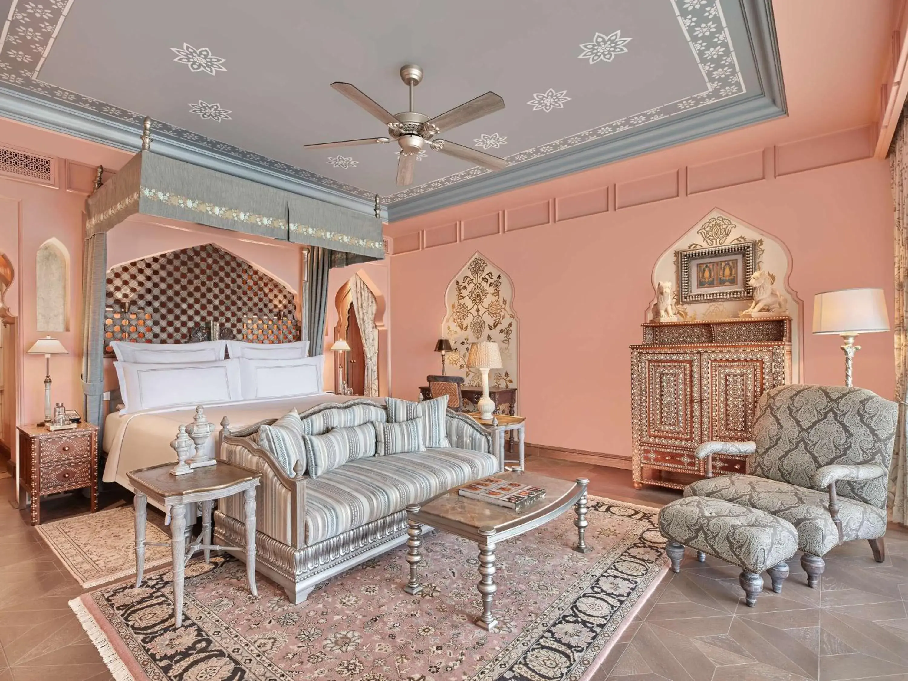 Bedroom in Raffles Jaipur Bedroom in Raffles Jaipur