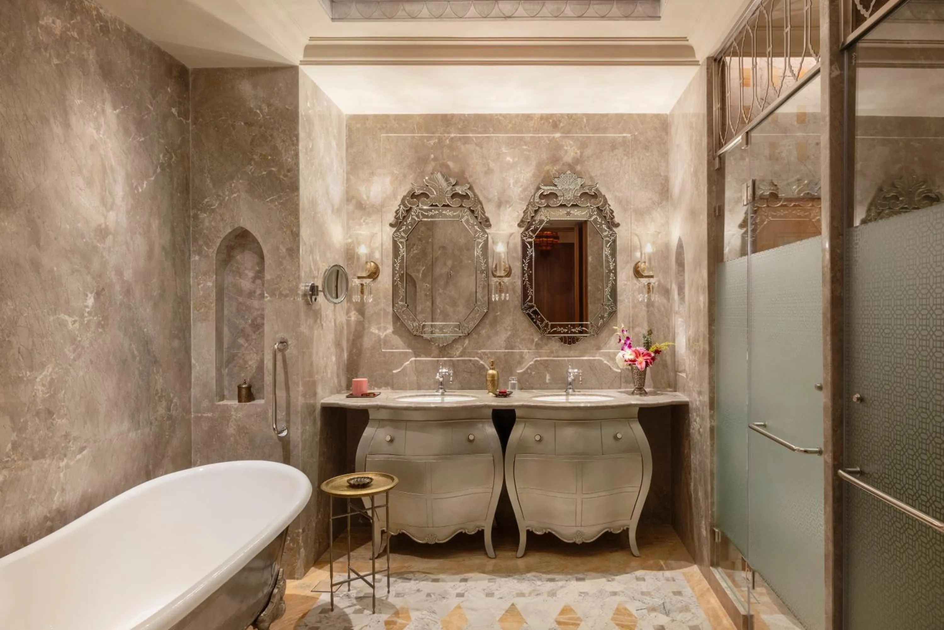 Bath in Raffles Jaipur