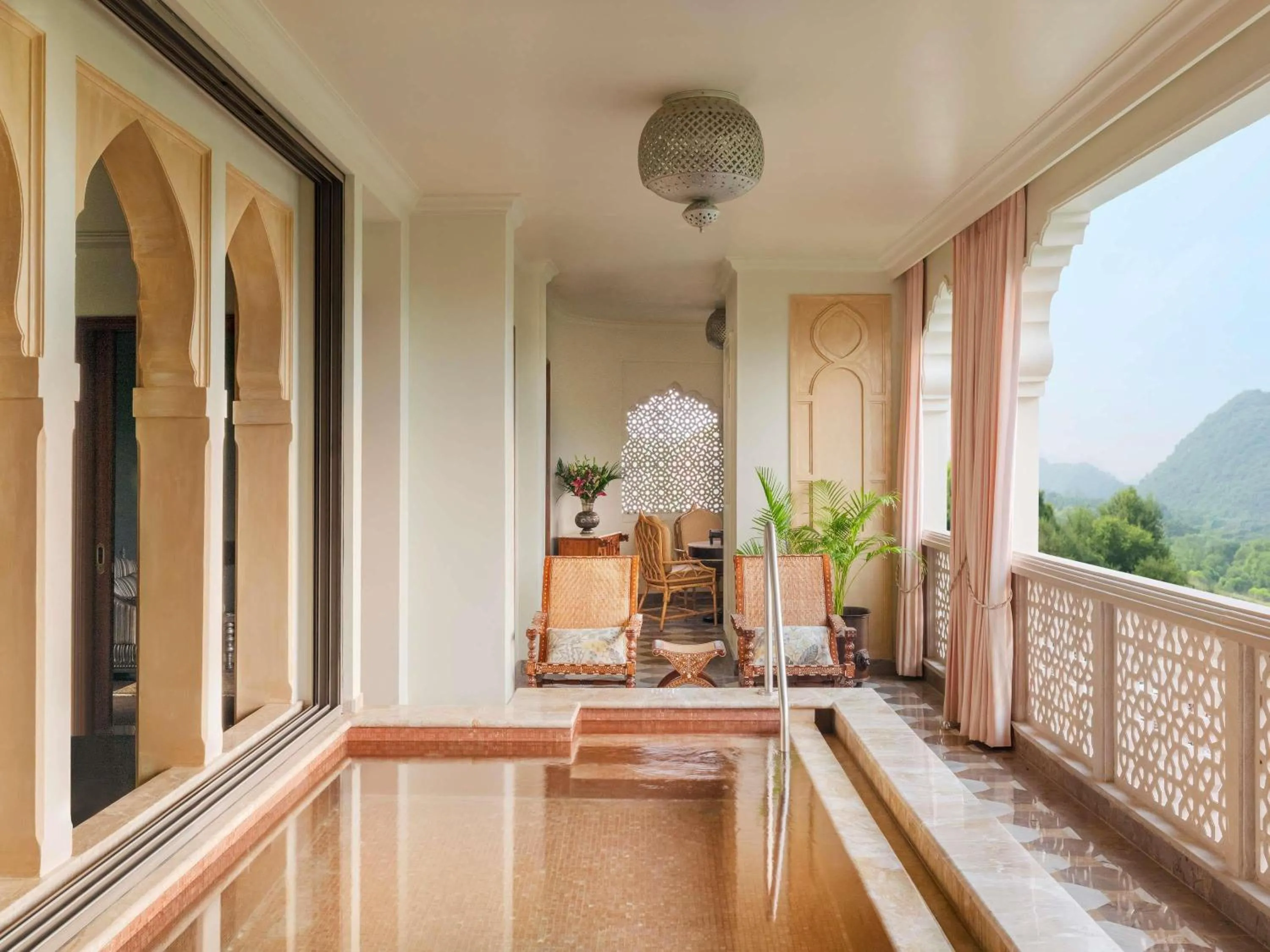 Bedroom in Raffles Jaipur