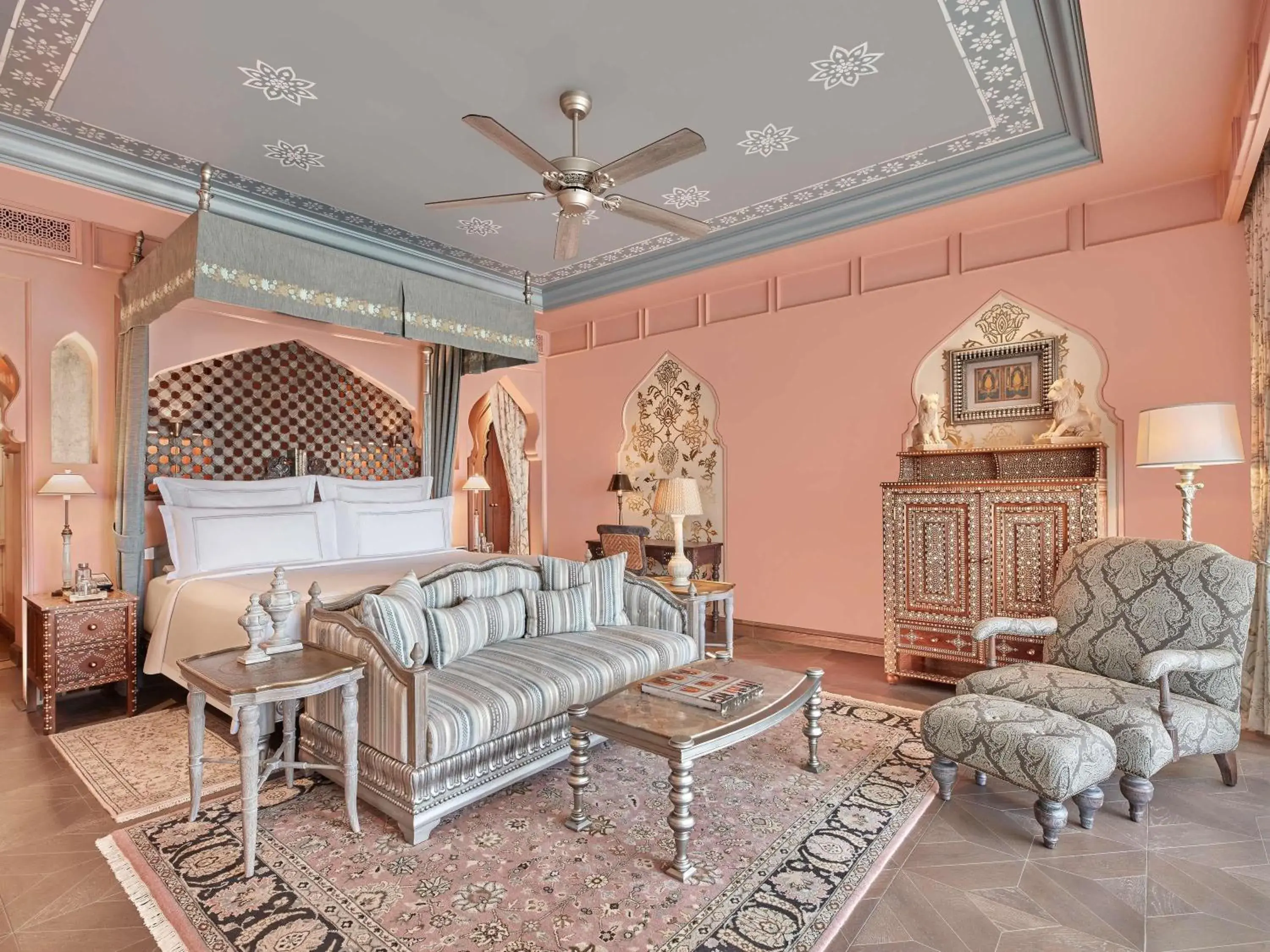 Bedroom in Raffles Jaipur Bedroom in Raffles Jaipur