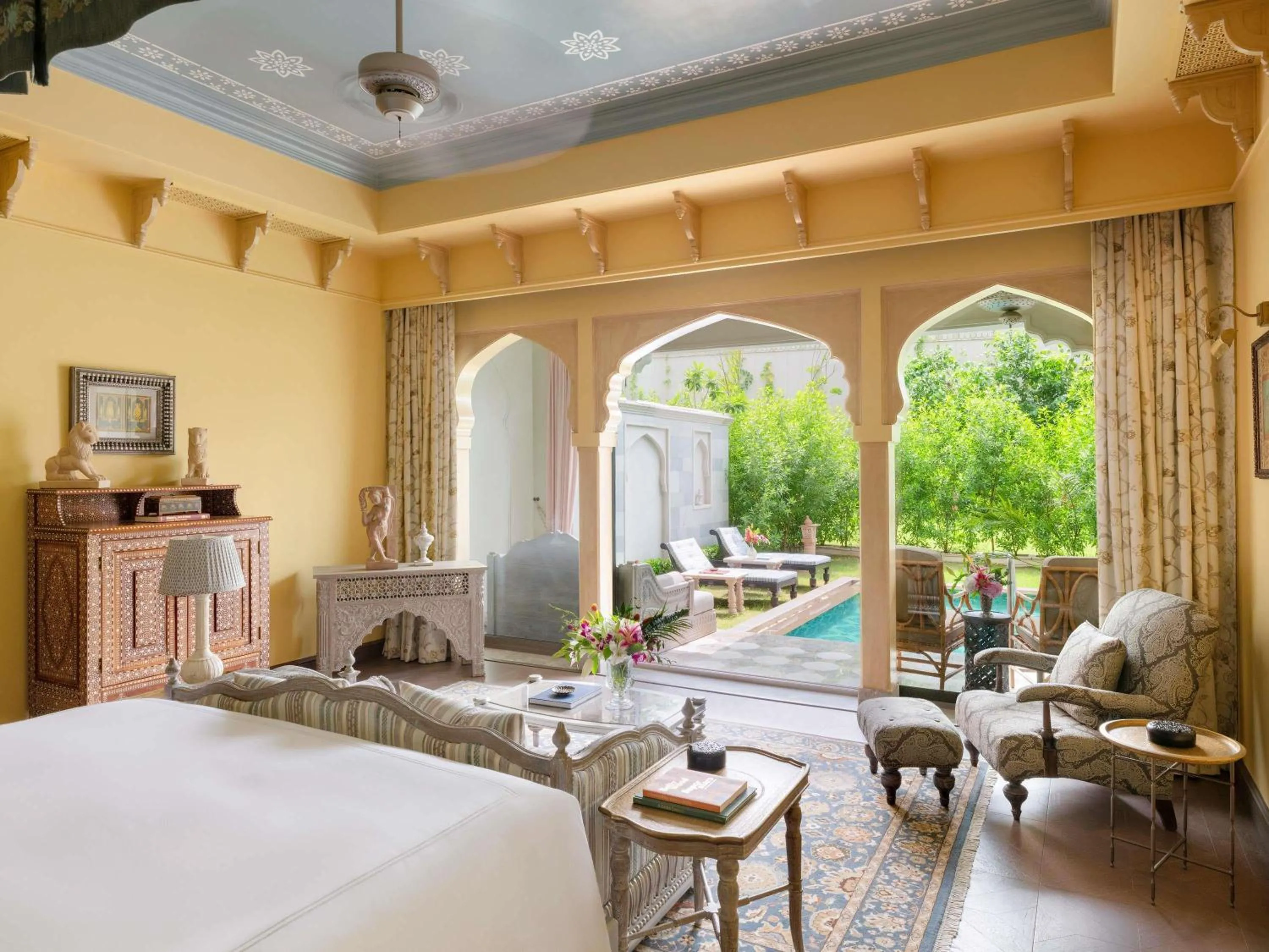 Bedroom, Bed in Raffles Jaipur