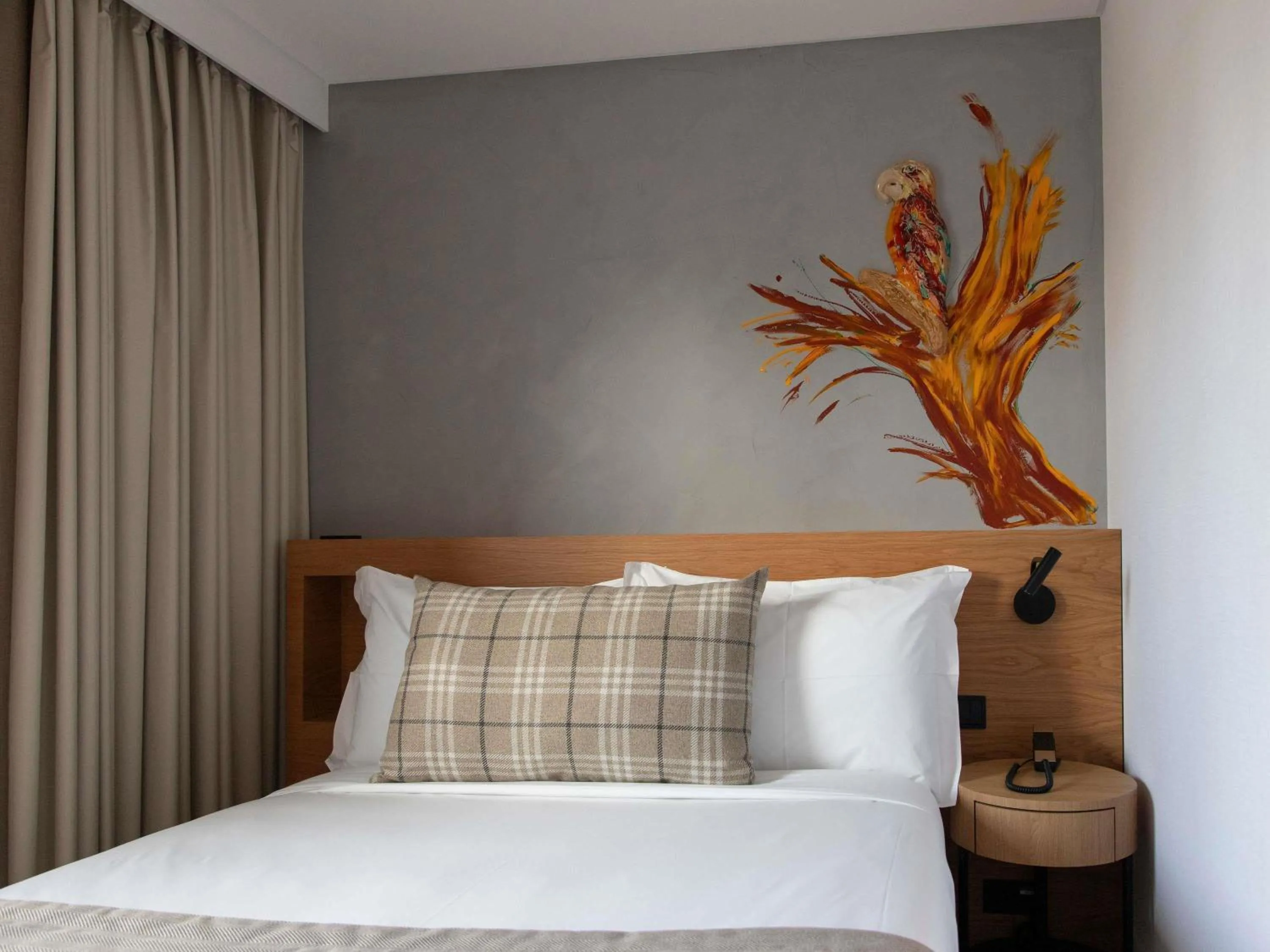 Bedroom, Bed in ibis Styles Lisboa Aeroporto