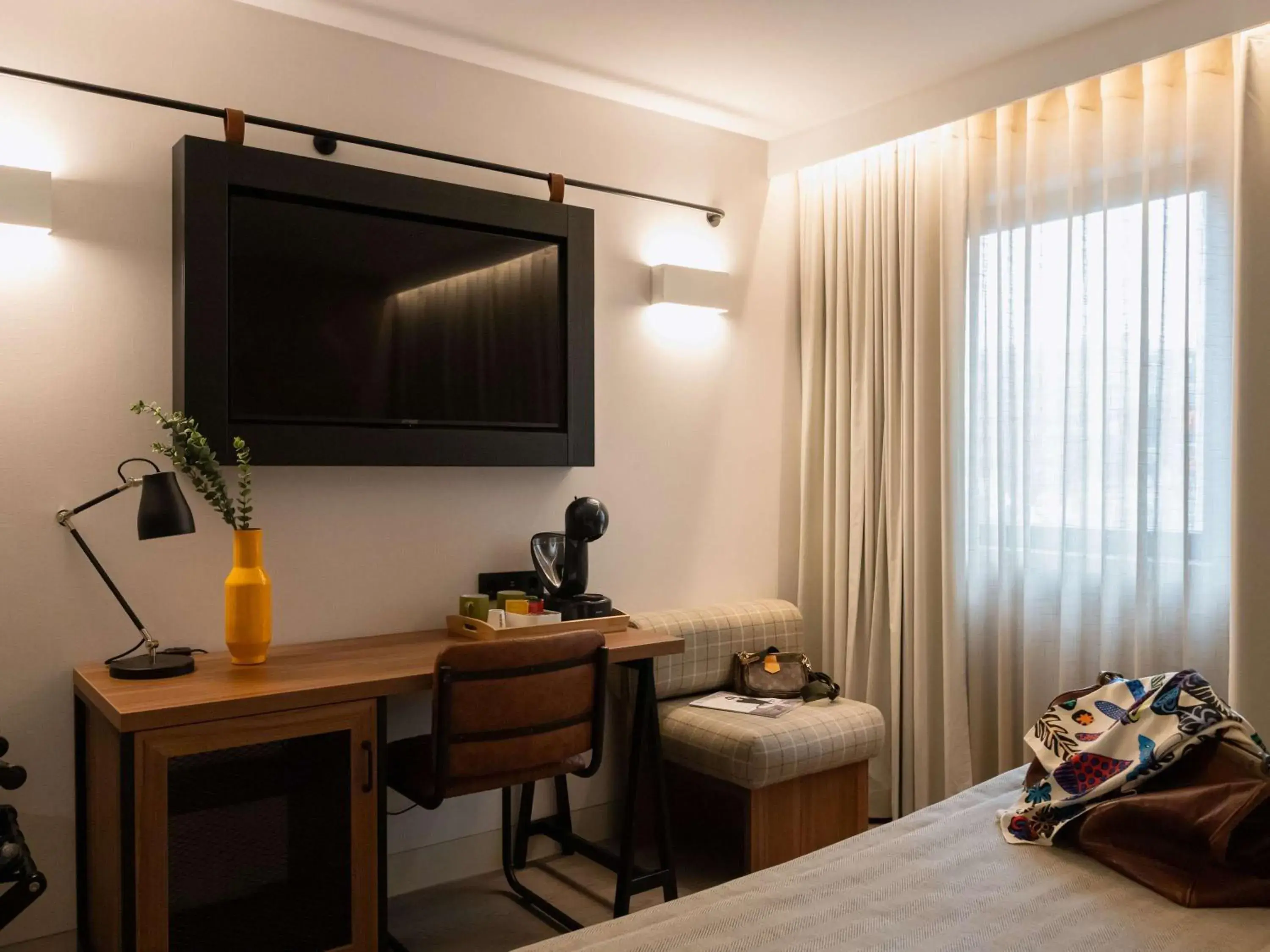 Bedroom, Bed in ibis Styles Lisboa Aeroporto Bedroom, Bed in ibis Styles Lisboa Aeroporto