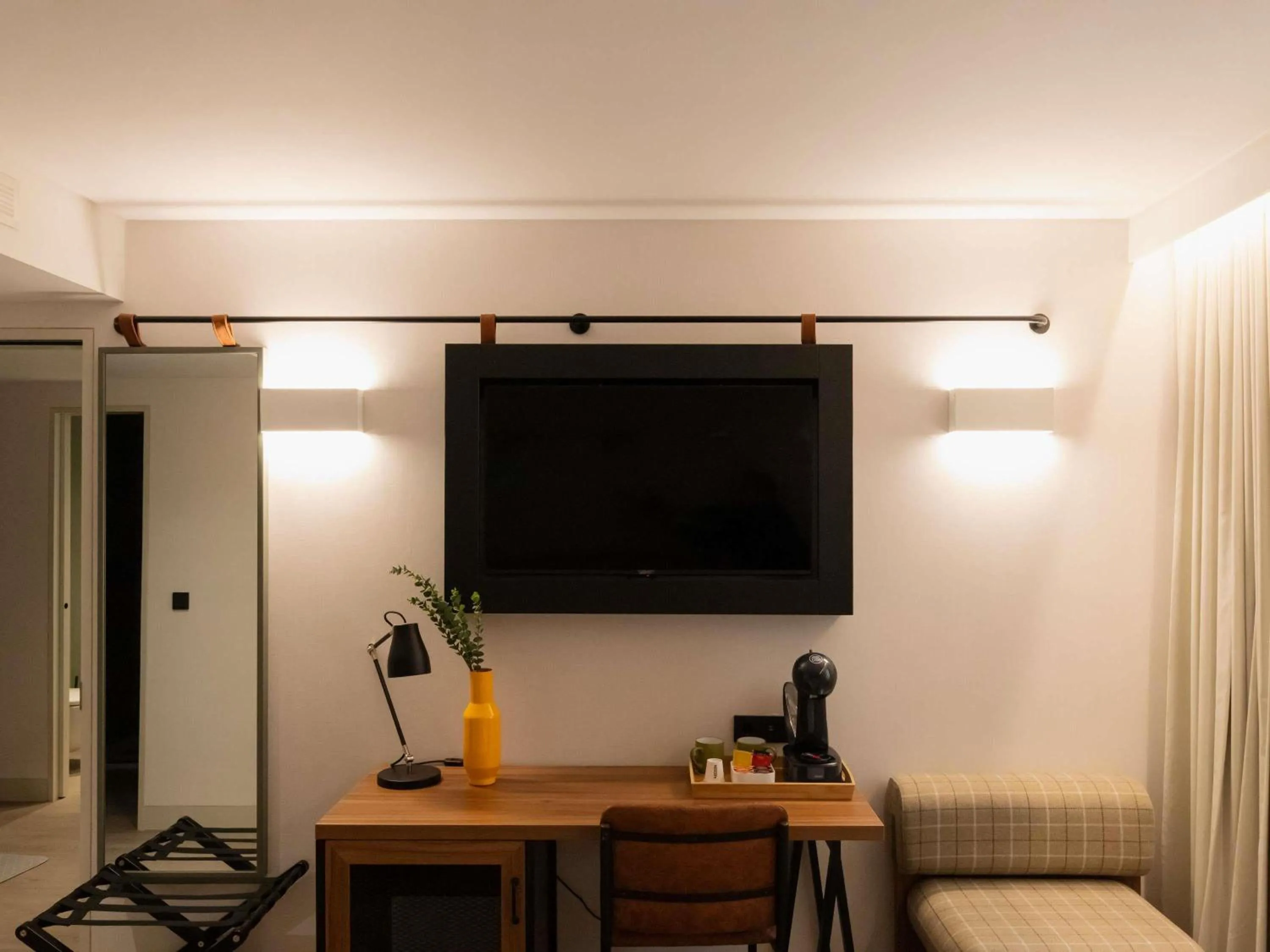 Bedroom in ibis Styles Lisboa Aeroporto