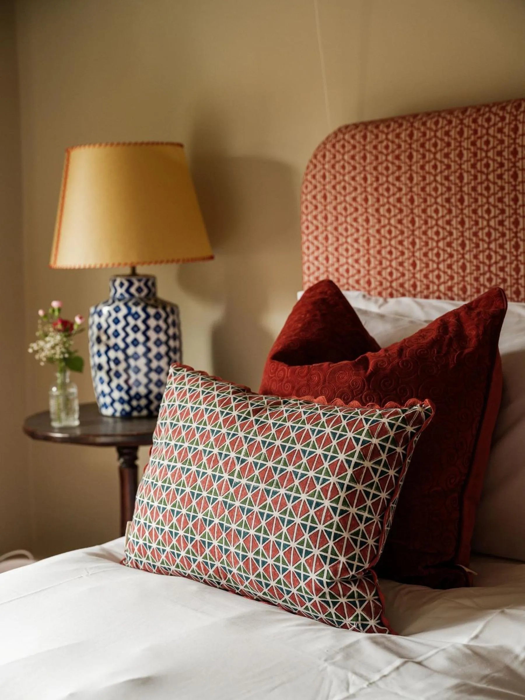 Bedroom, Bed in The Fleur de Lys