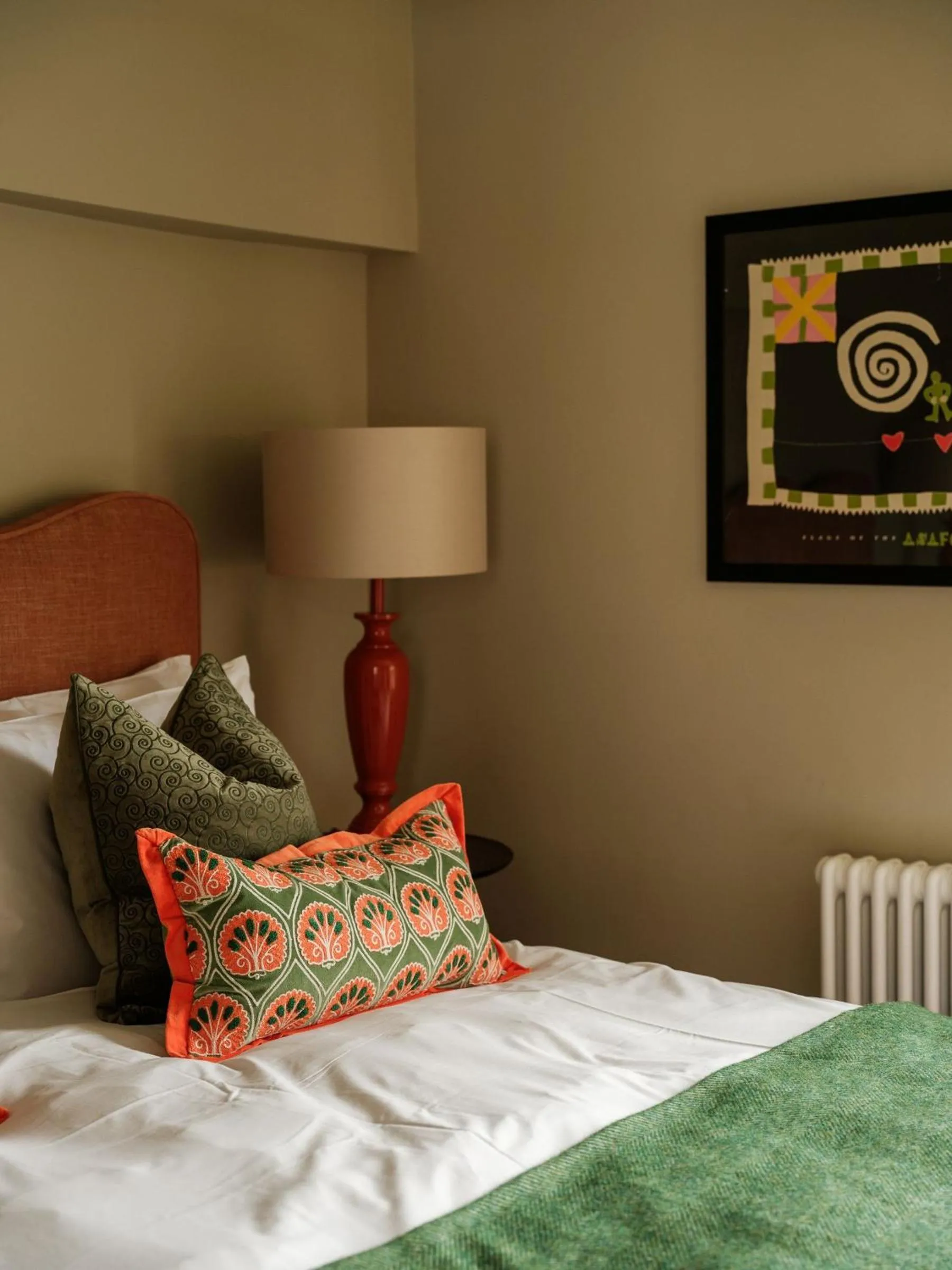 Bedroom, Bed in The Fleur de Lys