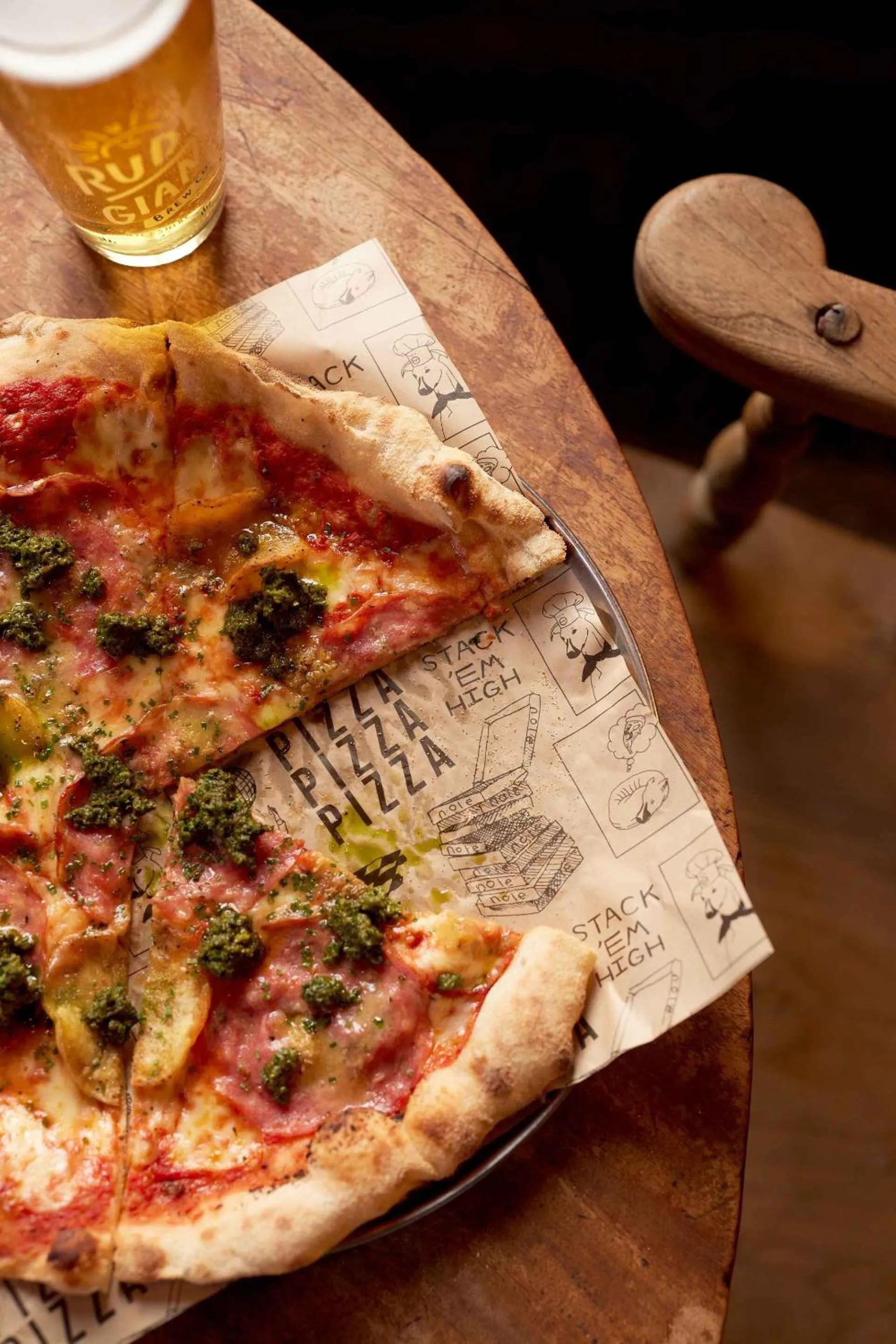 Food and drinks in The Fleur de Lys