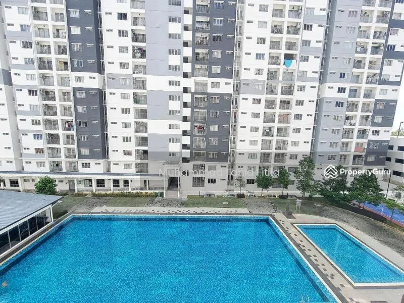 Swimming pool in D'Camellia Ecohill Homestay