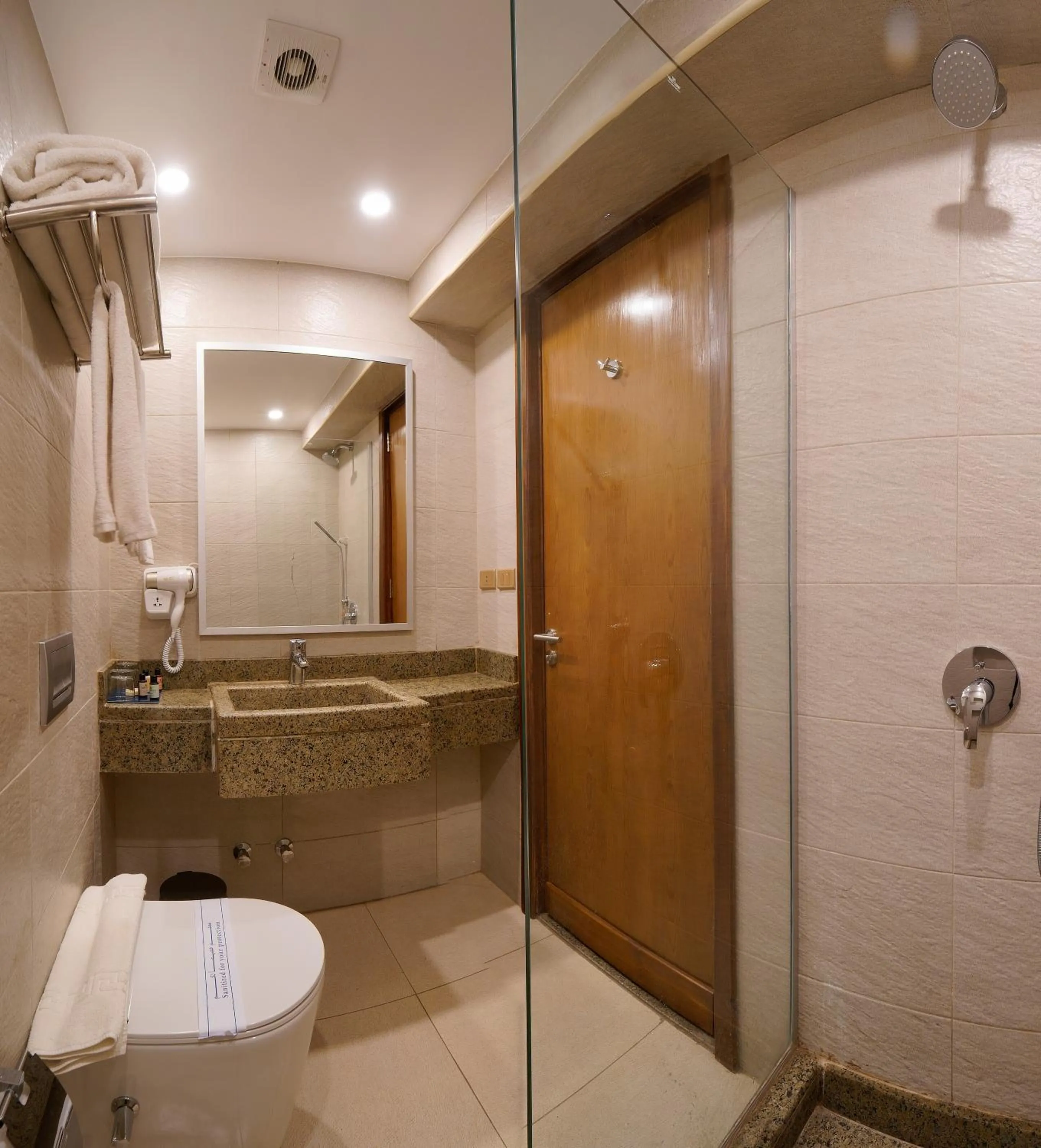 Shower in Stay Inn Pyramids Hotel