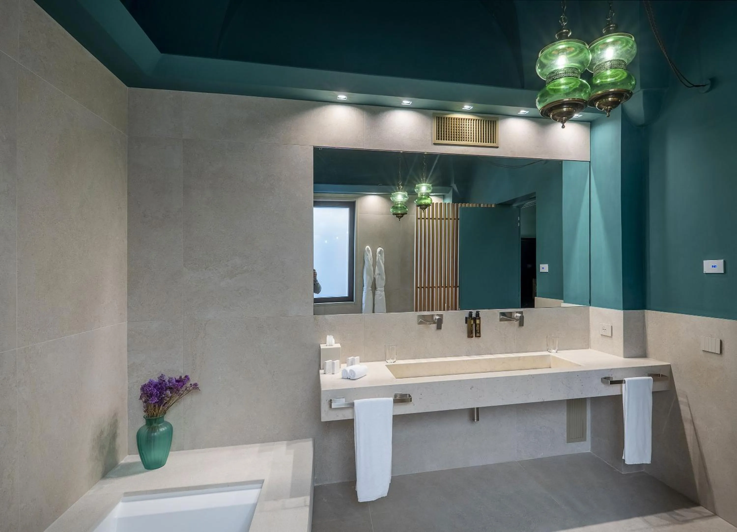 Bathroom in Fiermonte Museum by La Fiermontina