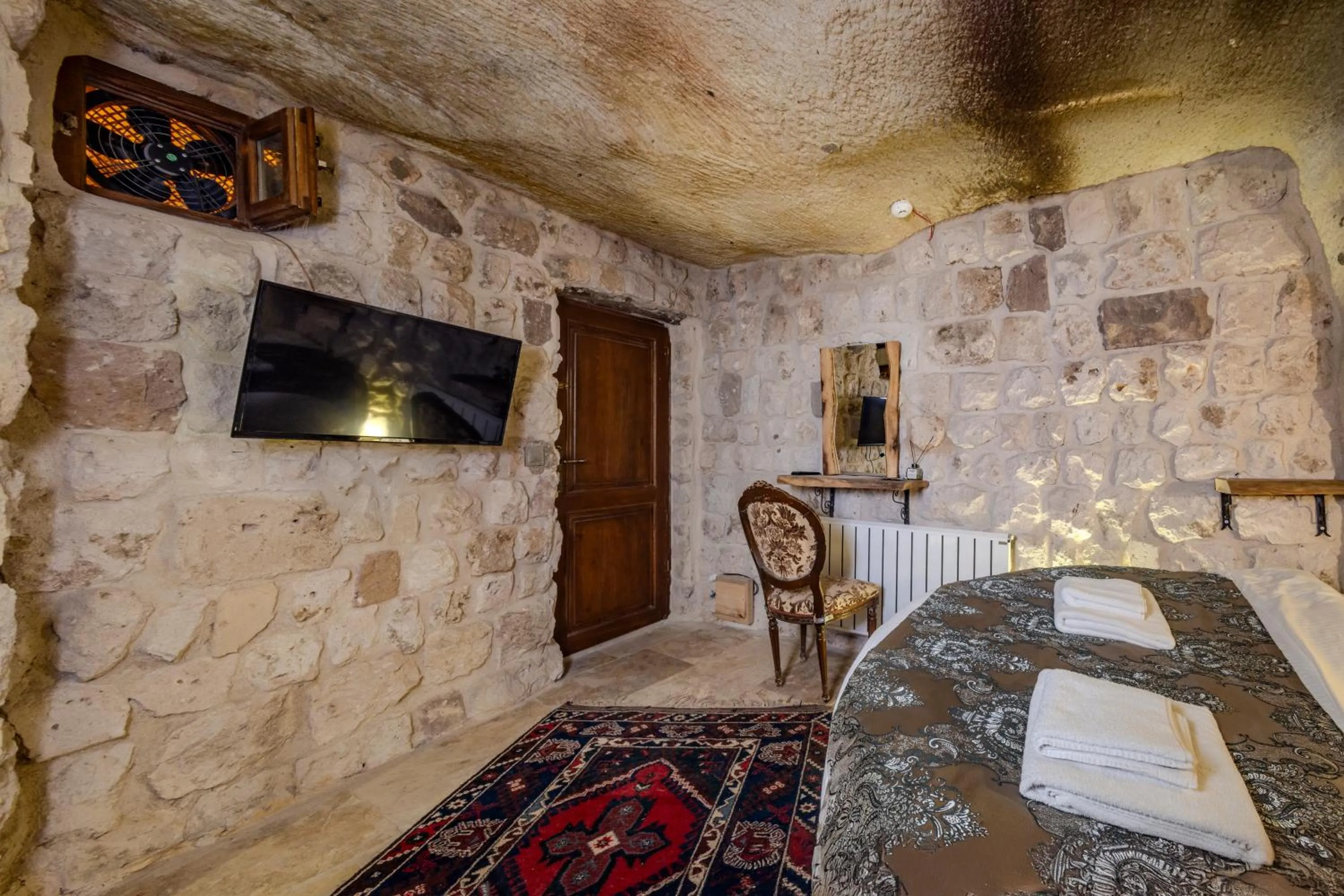 Lubberona Cave Cappadocia