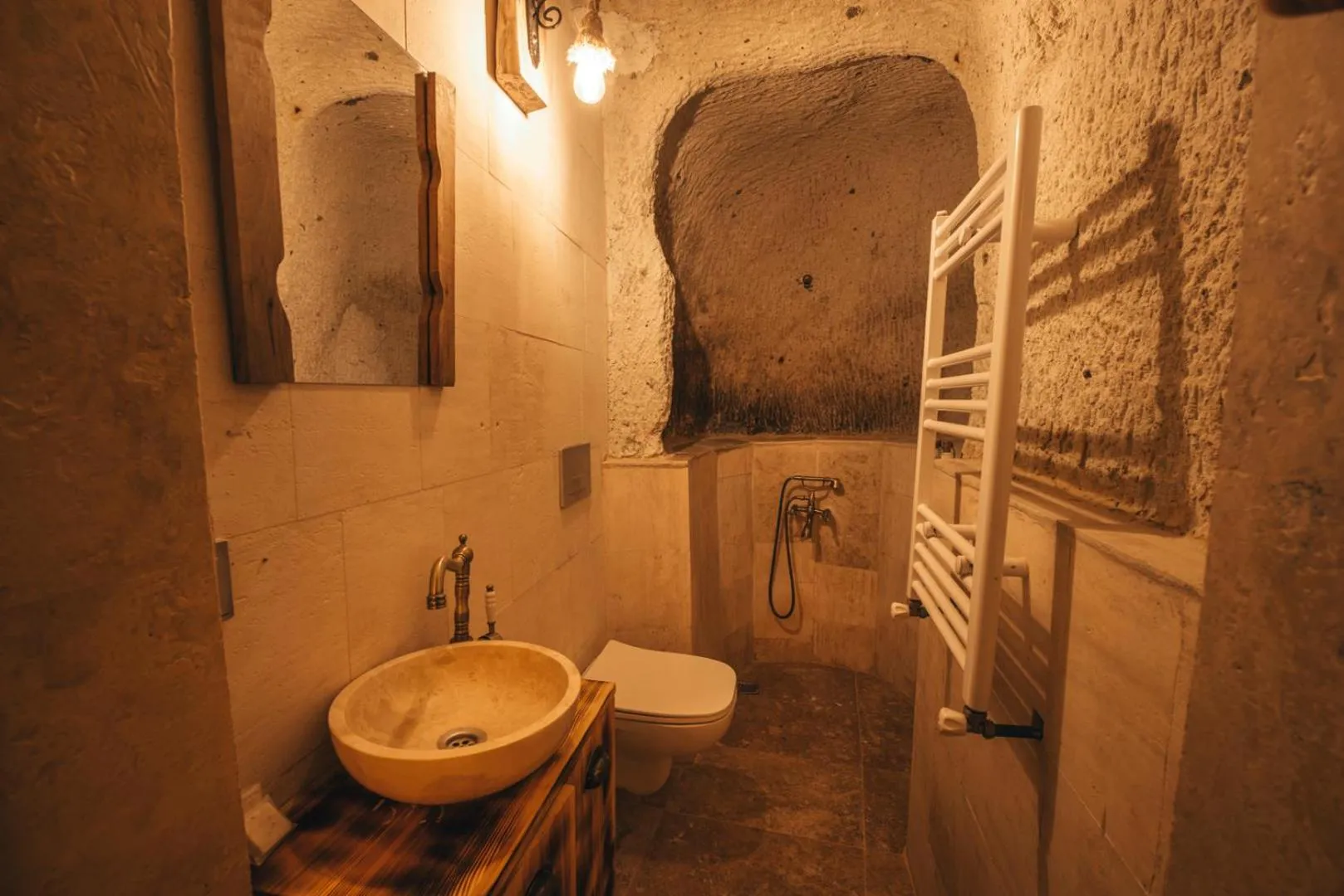 Lubberona Cave Cappadocia