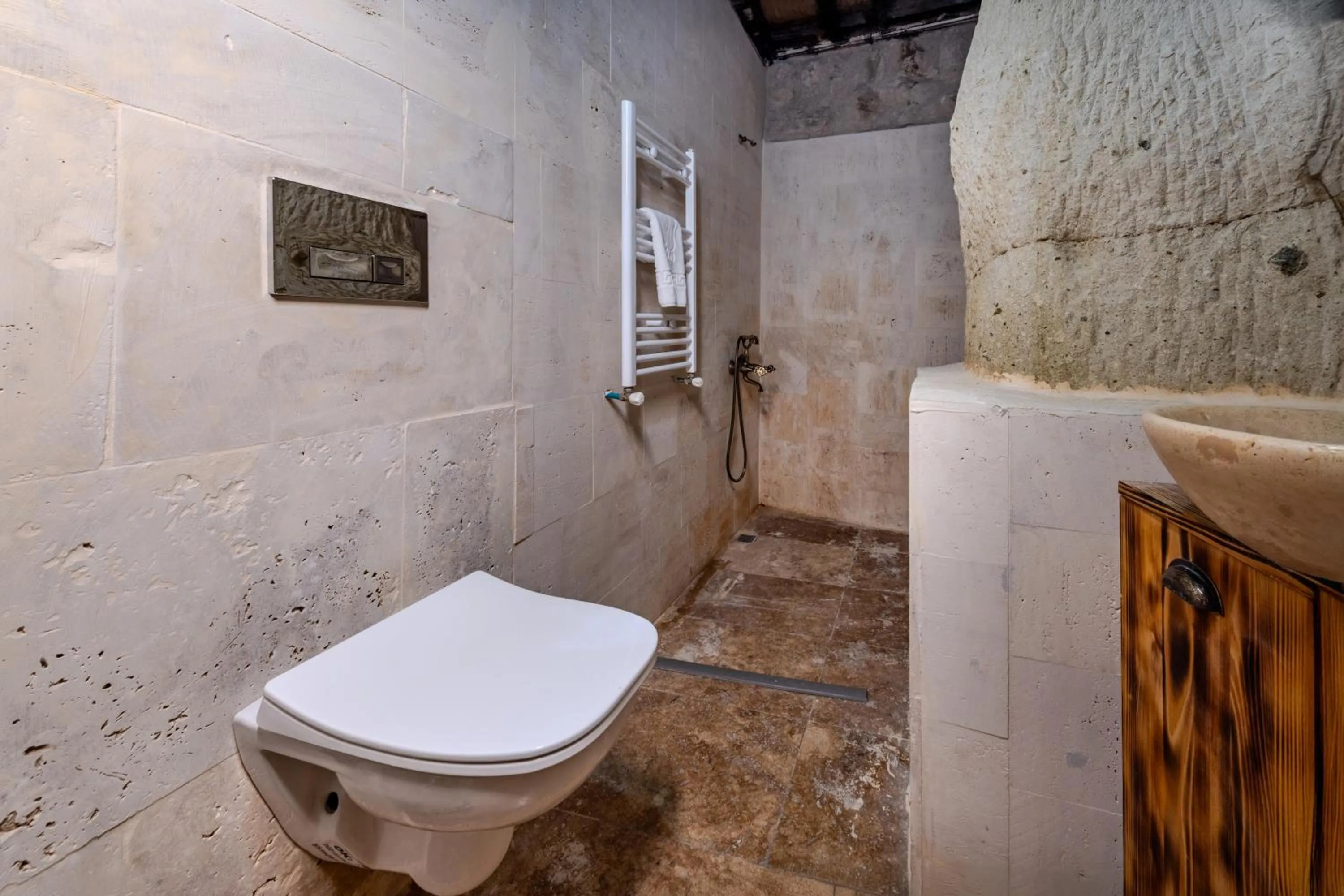 Lubberona Cave Cappadocia