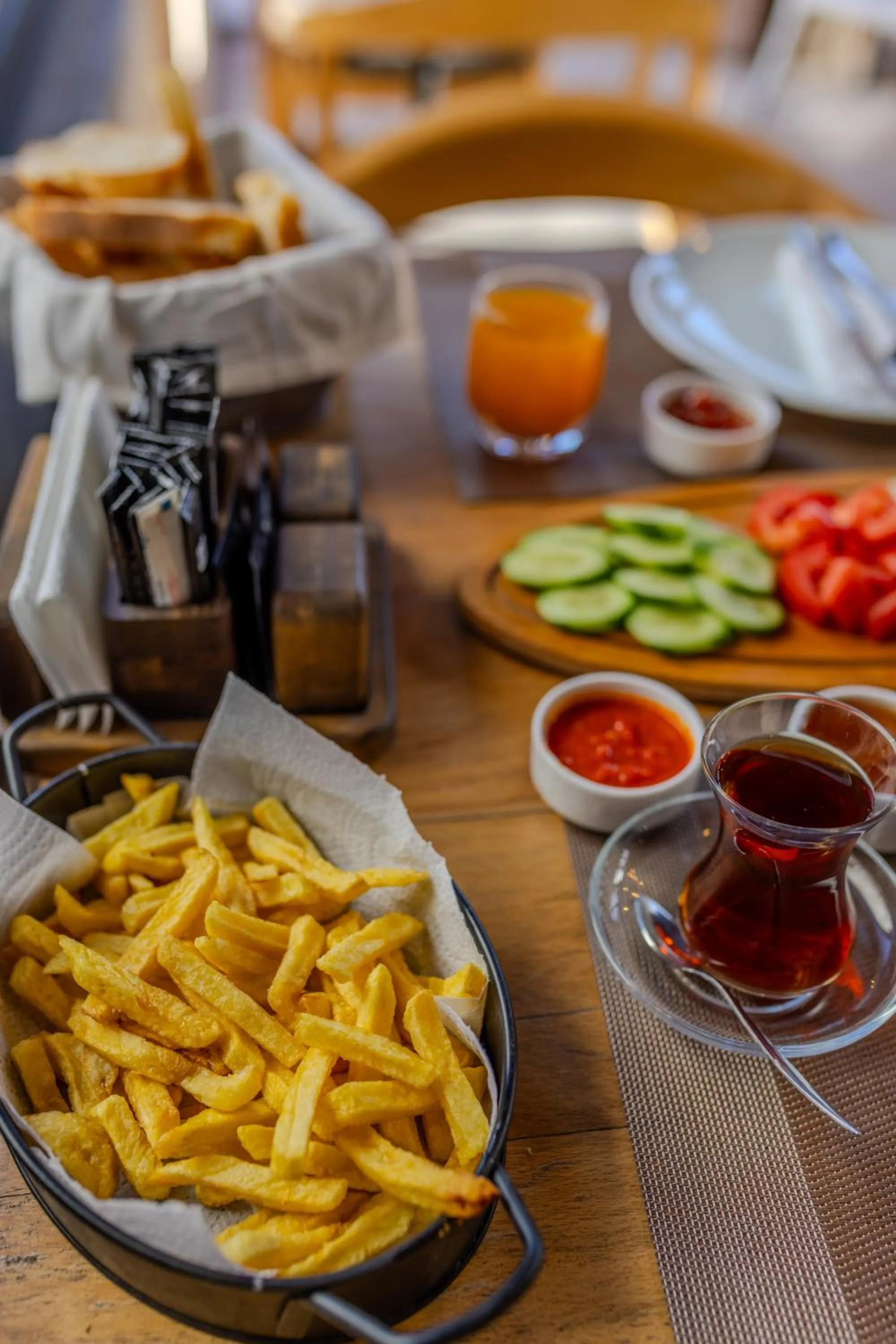 Food and drinks in Lubberona Cave Cappadocia