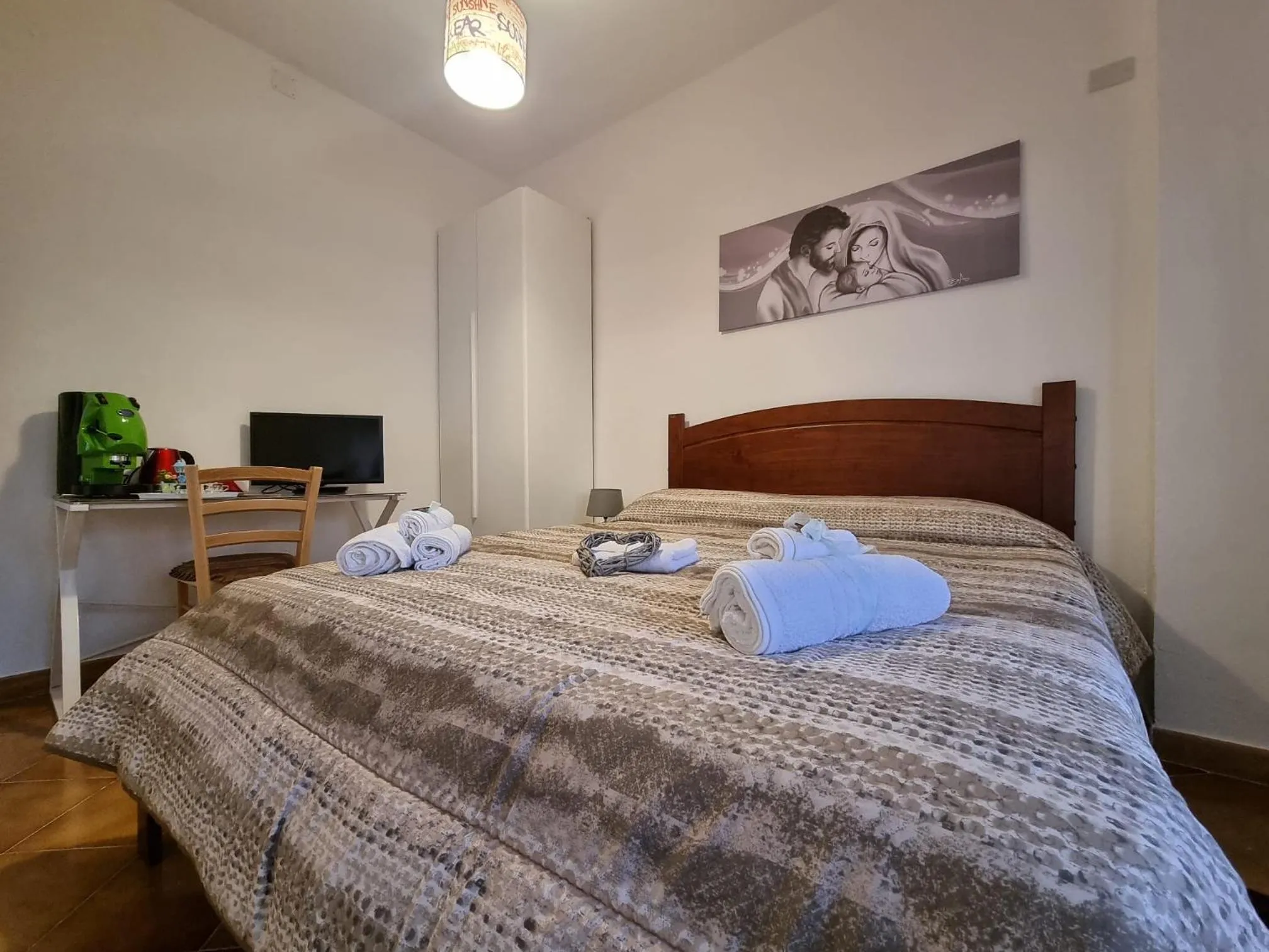 towels, Bed in Le stanze di Aurora