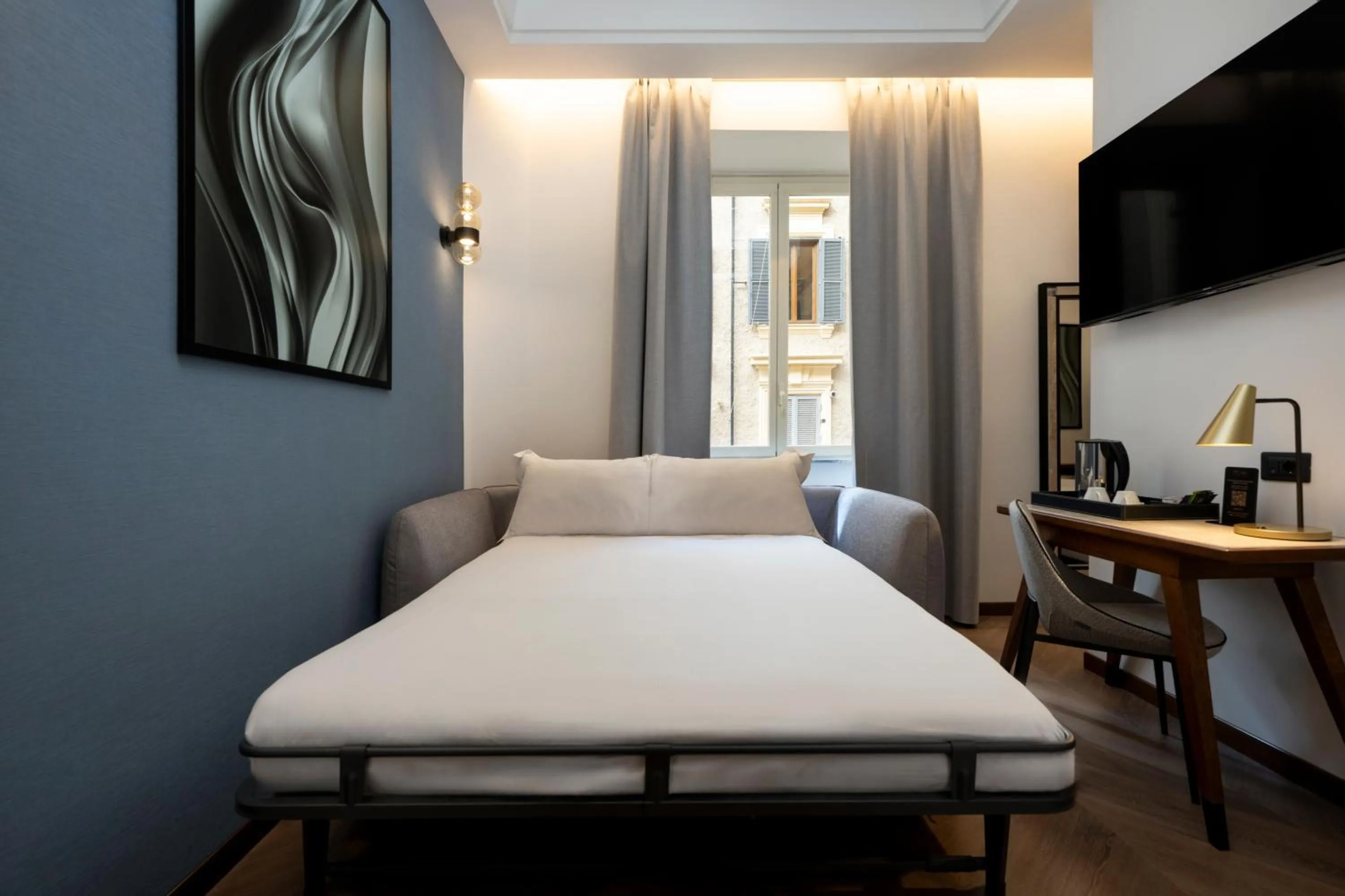 TV and multimedia, Bed in Boutique Hotel Piedra Rome City Centre