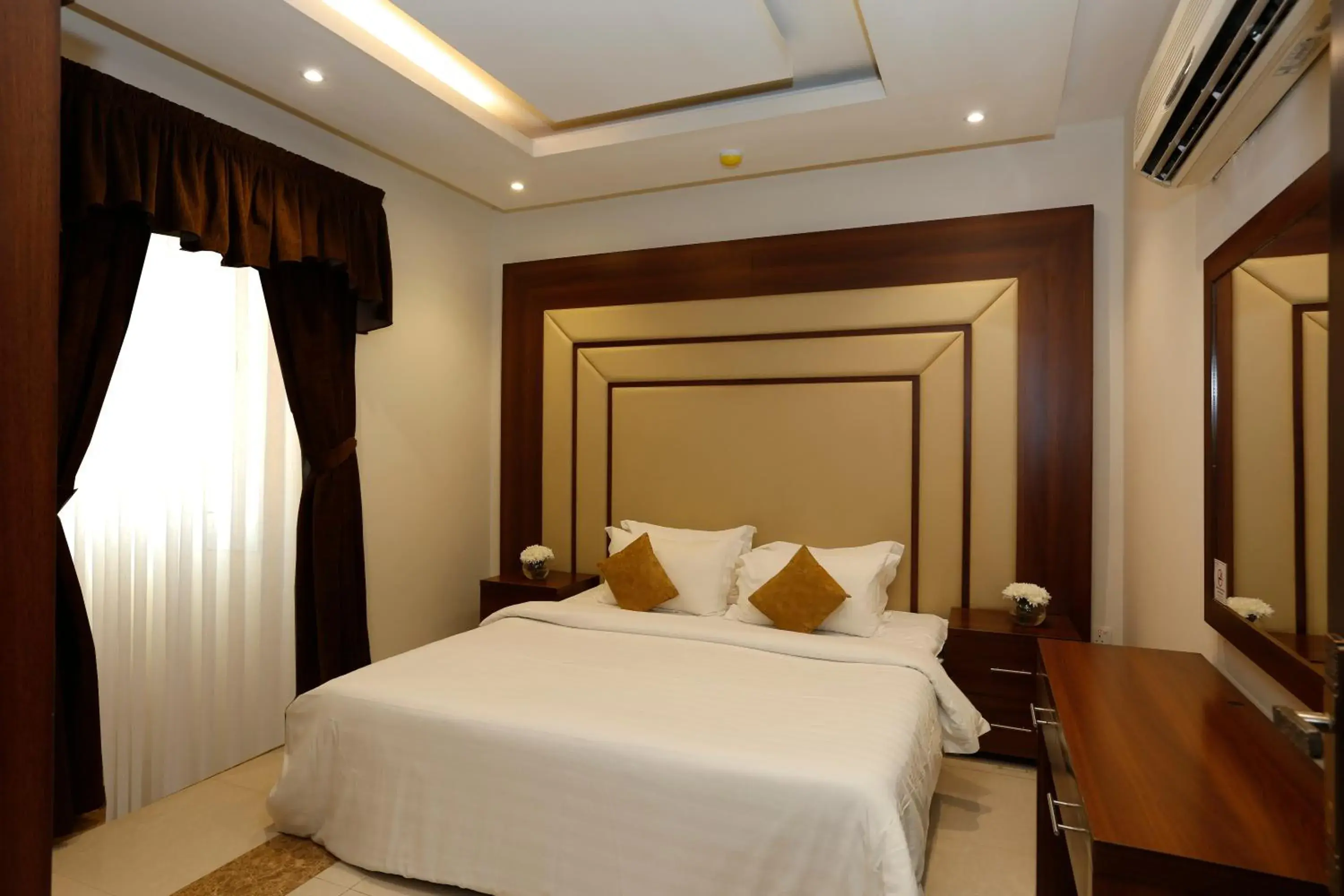 Bedroom, Bed in Hotelier Suites by Cantonal Bedroom, Bed in Hotelier Suites by Cantonal