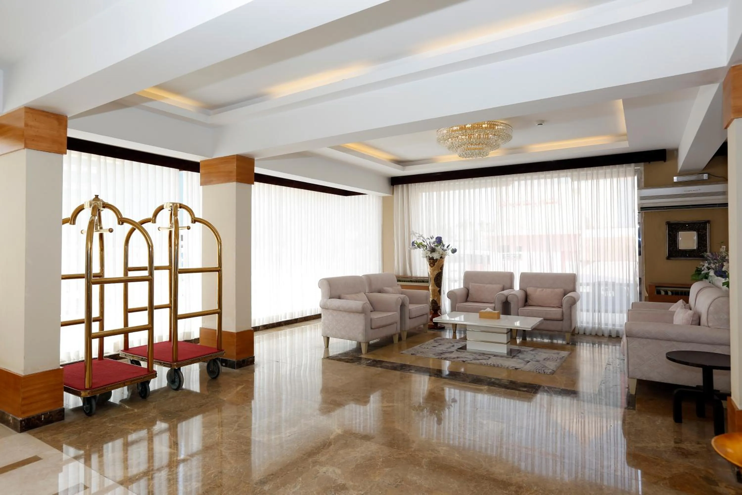 Seating area in Hotelier Suites by Cantonal