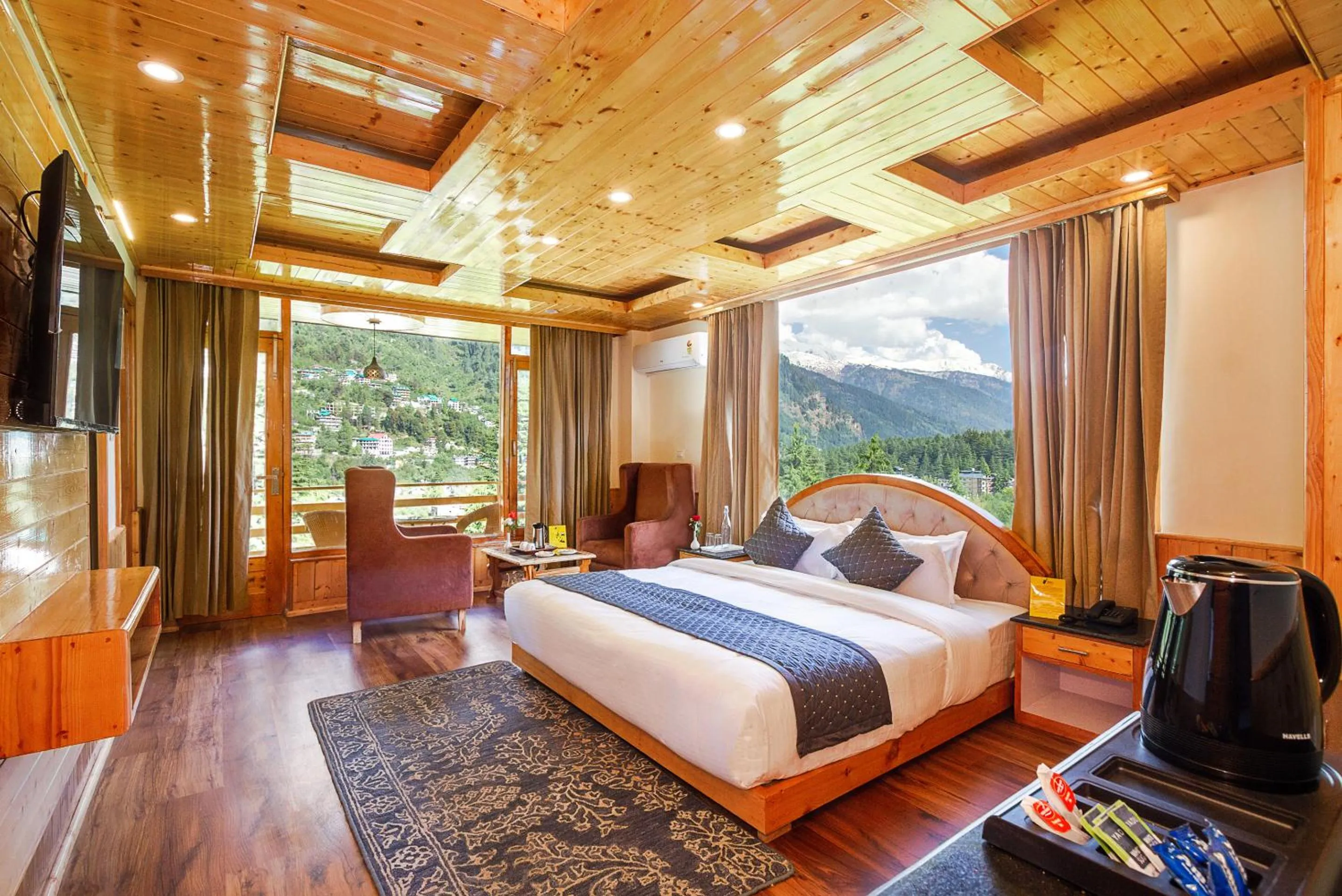 Bed in Tripli Hotels Namaste Manali