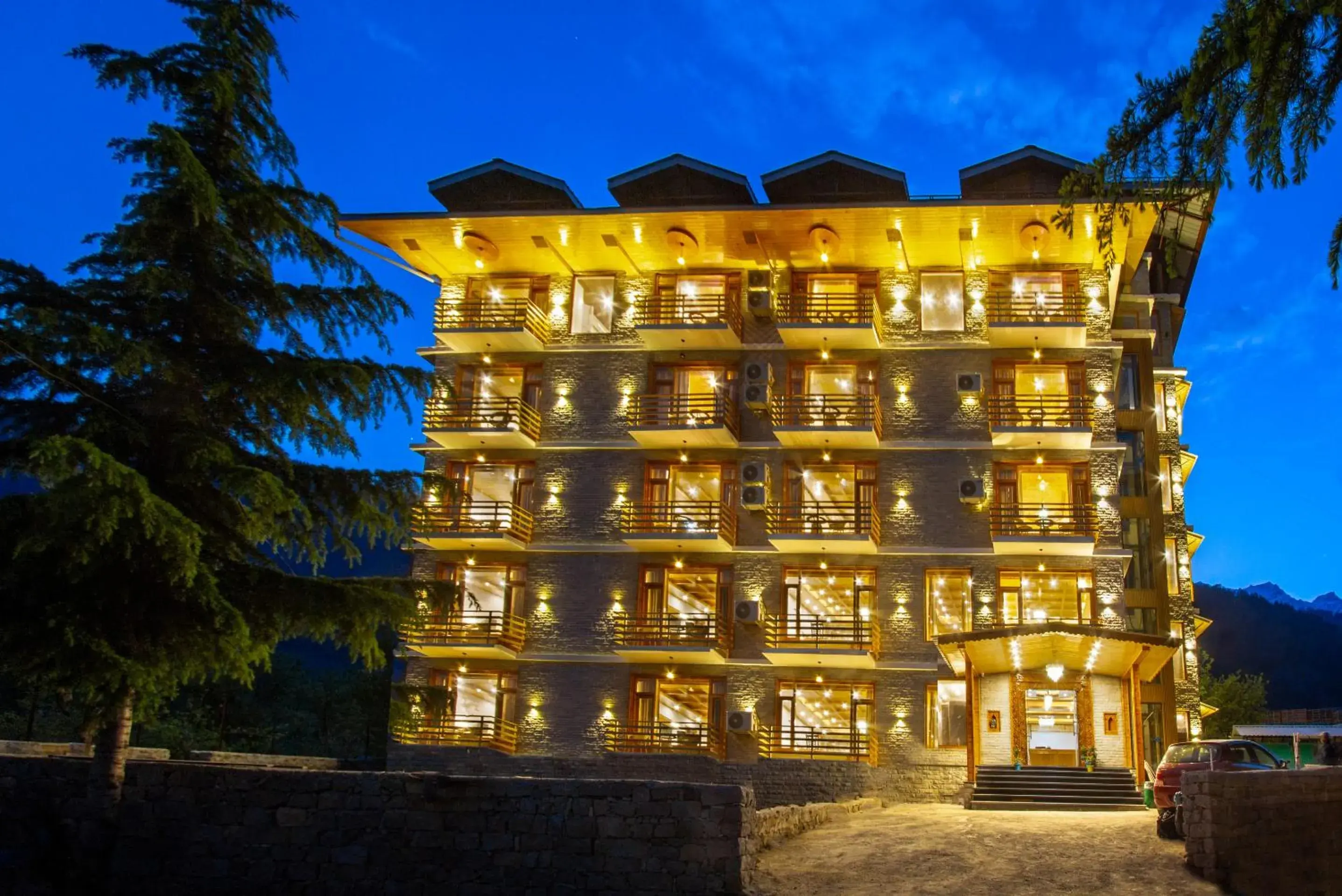 Property building in Tripli Hotels Namaste Manali Property building in Tripli Hotels Namaste Manali