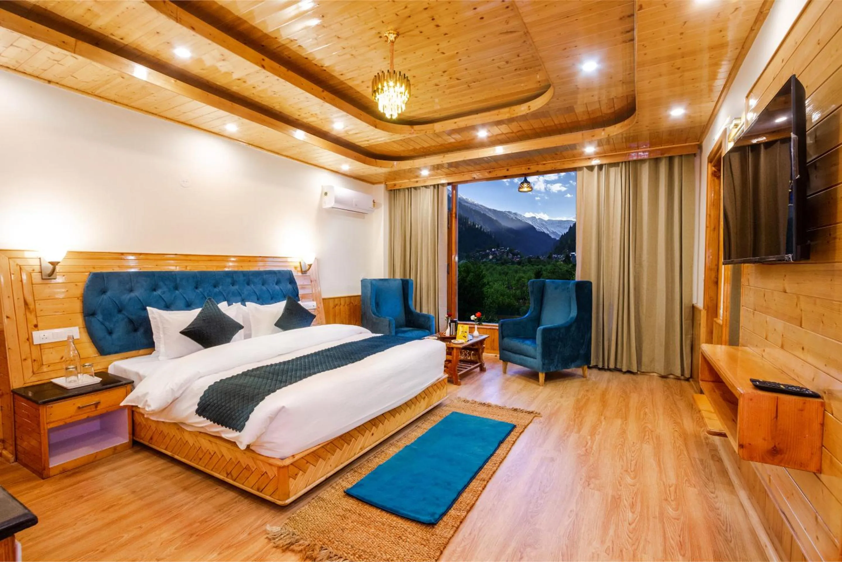 Bed in Tripli Hotels Namaste Manali