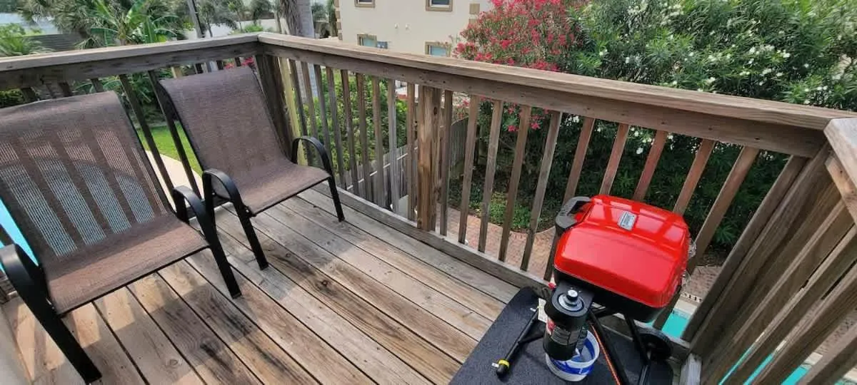 Balcony/Terrace in Beach & Palms condo