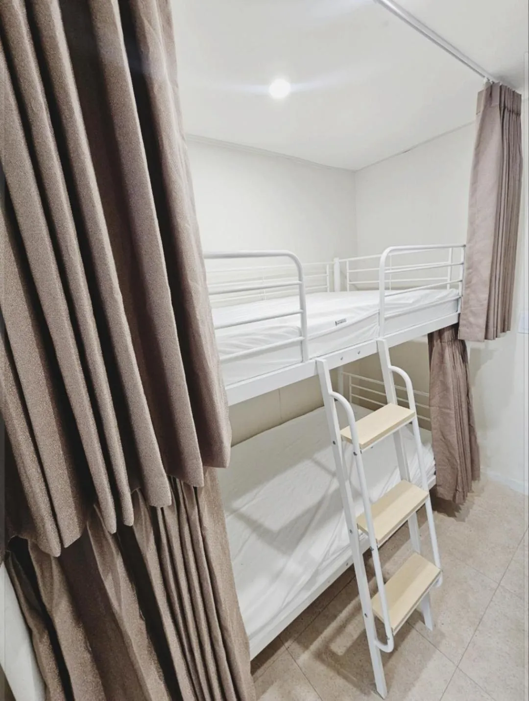 Double Room with Private Bathroom - single occupancy - 303 in Stay Aall Seoul train station