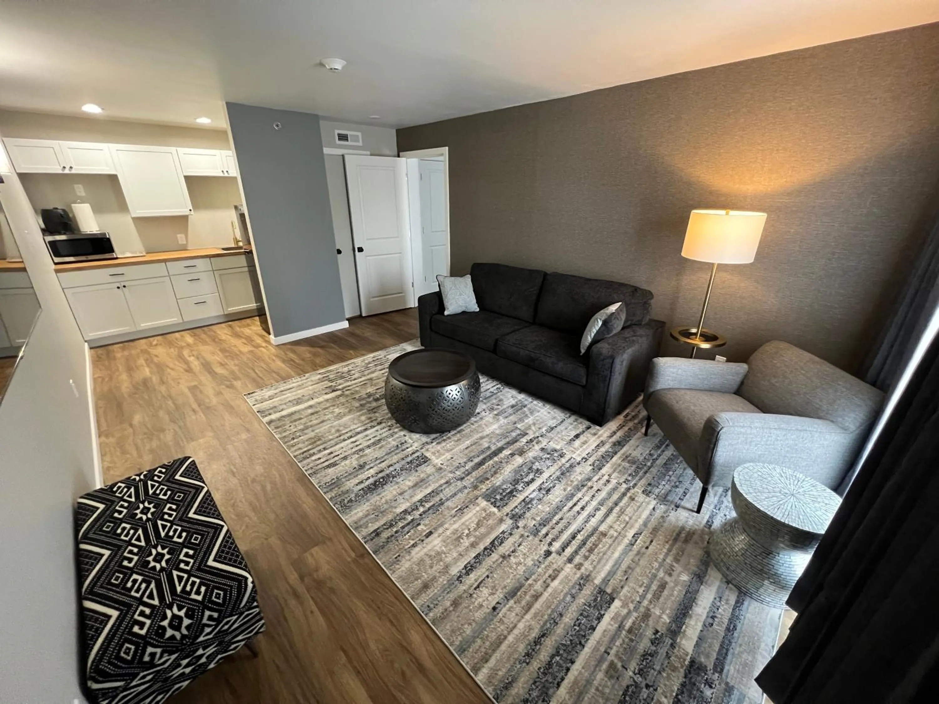 Executive Suite in Lighthouse Suites