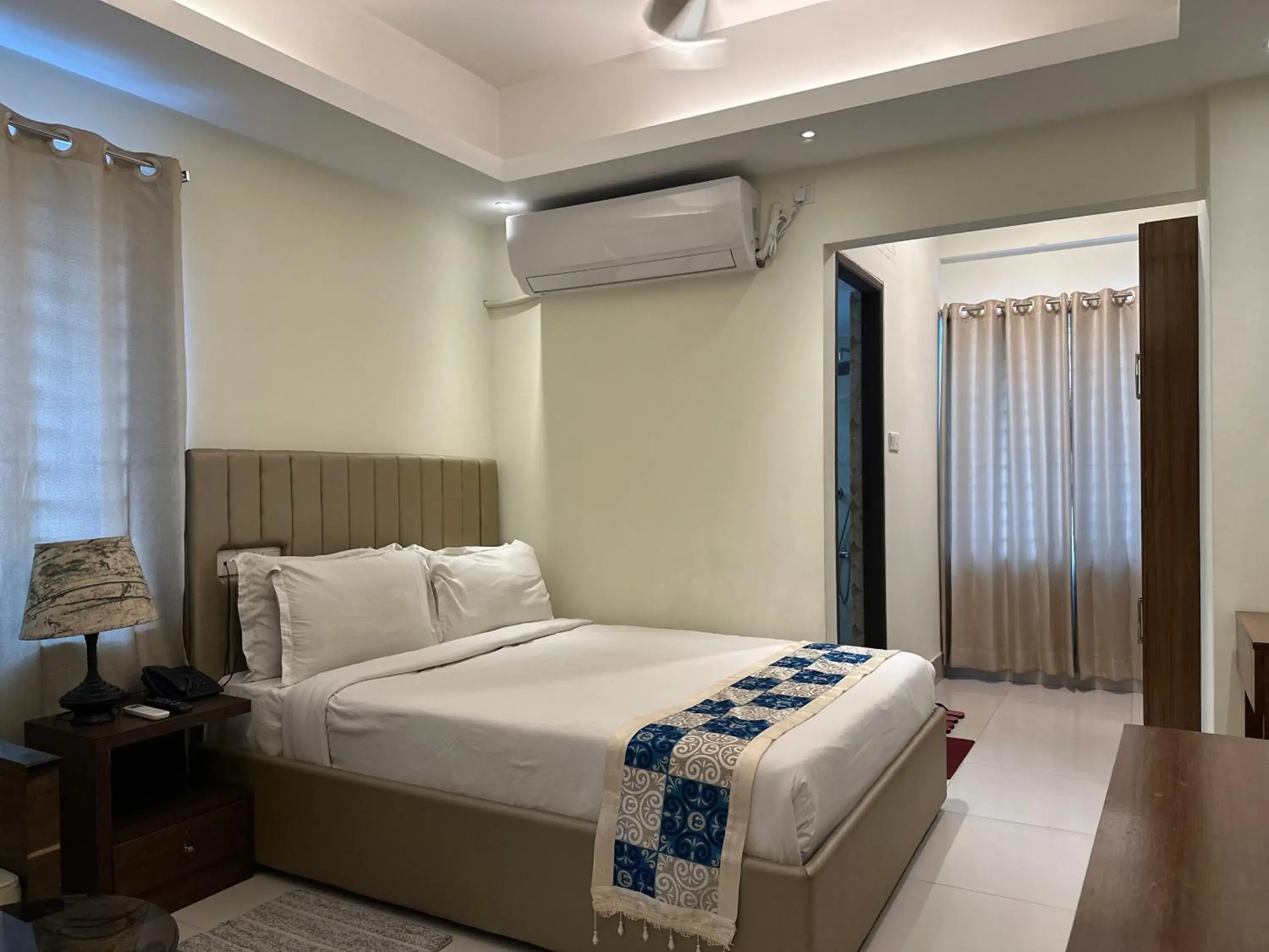 Deluxe Suite in Hotel The Grand Hyatt Dhaka Deluxe Suite in Hotel The Grand Hyatt Dhaka