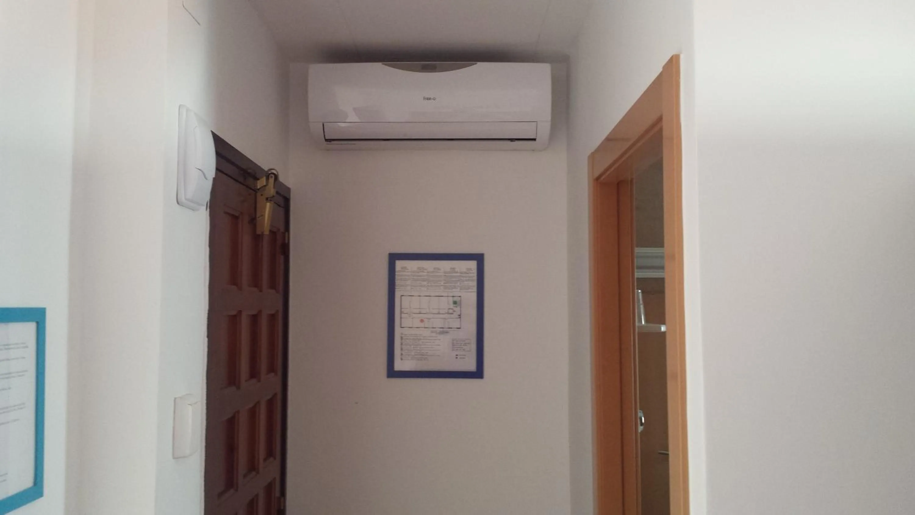 Bedroom in Hotel Mediterrani Express