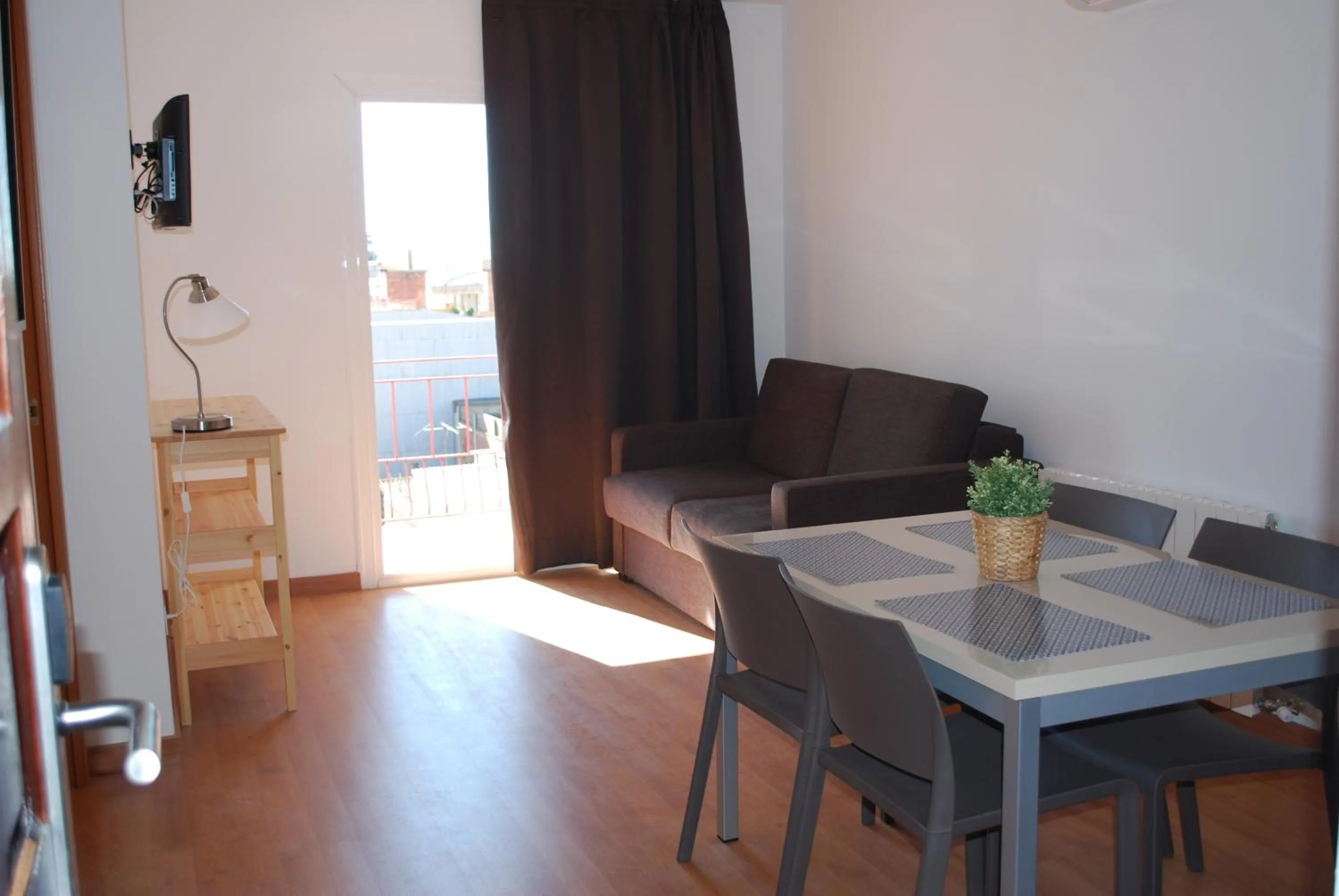 Seating area in Hotel Mediterrani Express