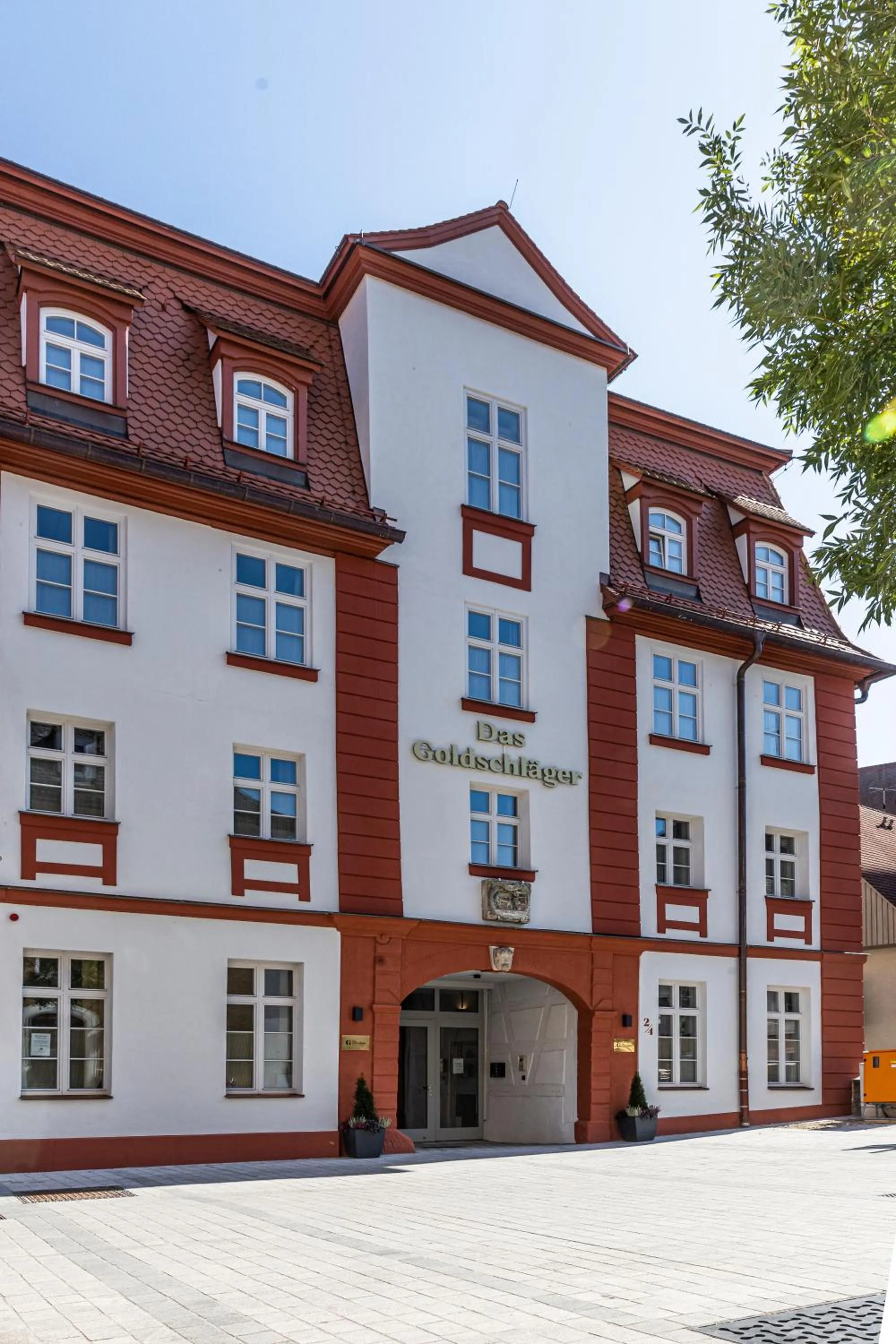 Property building in Das Goldschläger Boutique Hotel