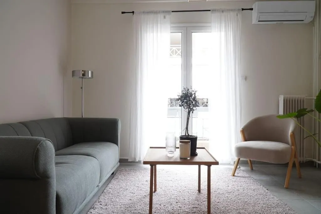 Charming Apartment in Keramikos