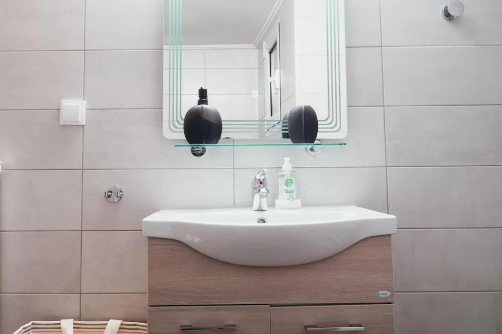 Charming Apartment in Keramikos