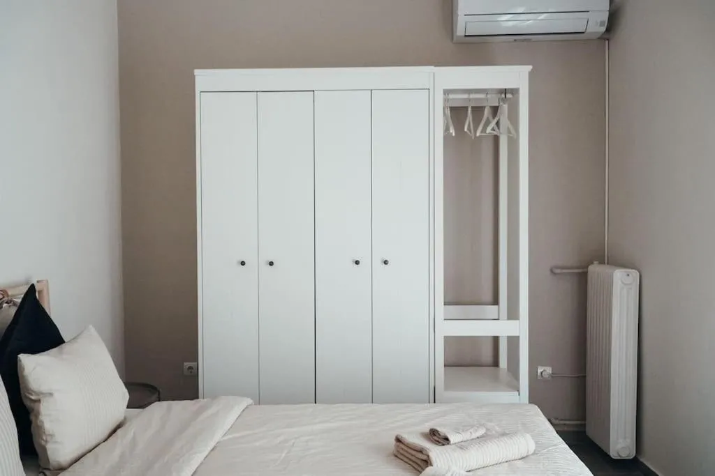 Bed in Charming Apartment in Keramikos