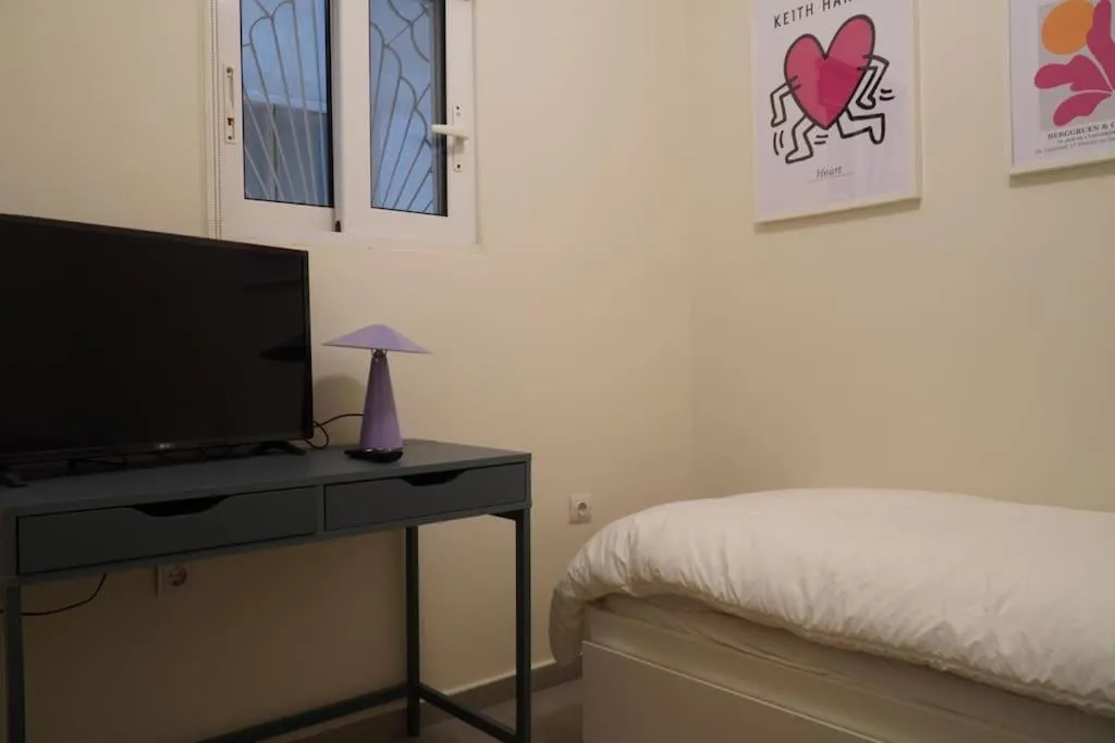 Bed in Charming Apartment in Keramikos