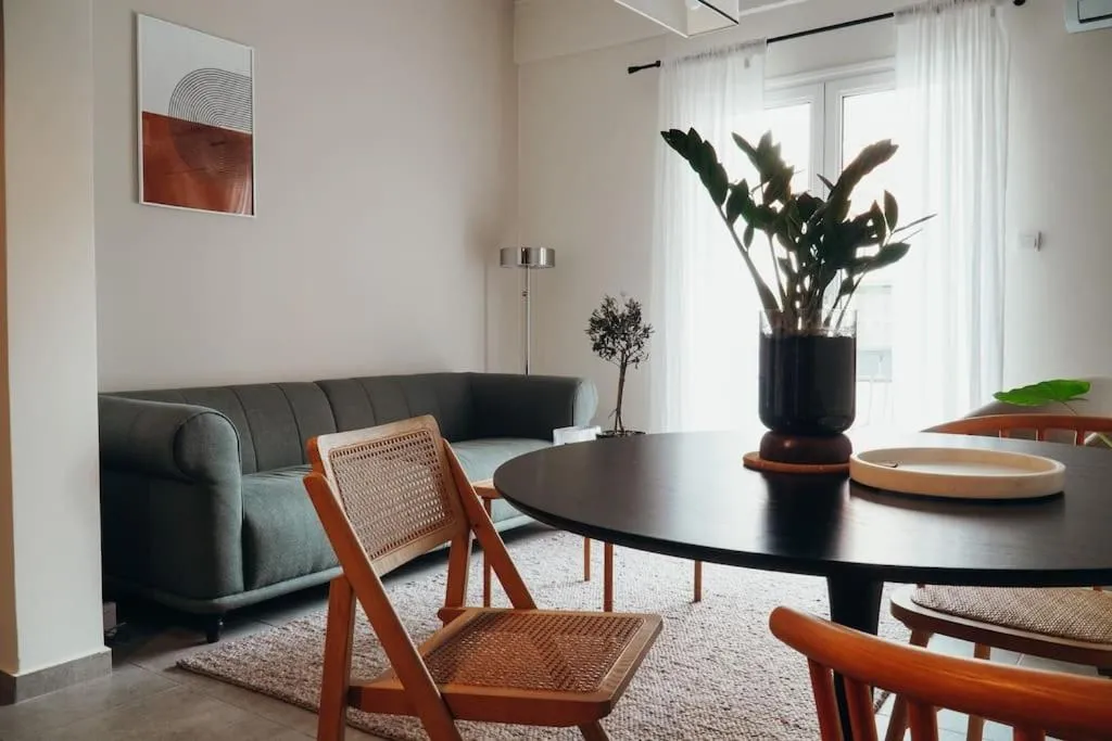 Charming Apartment in Keramikos