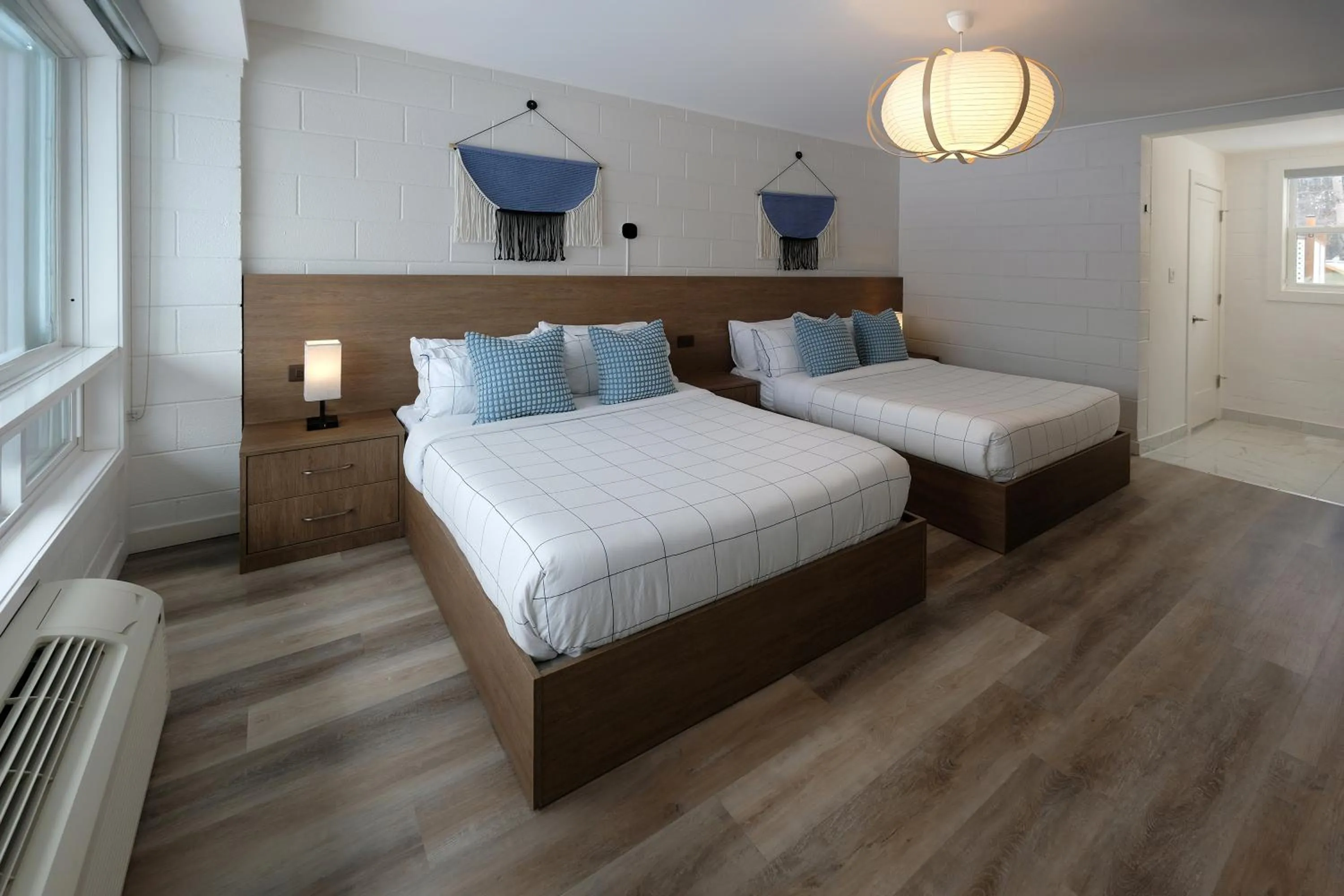 Bed in Stay Inn Muskoka