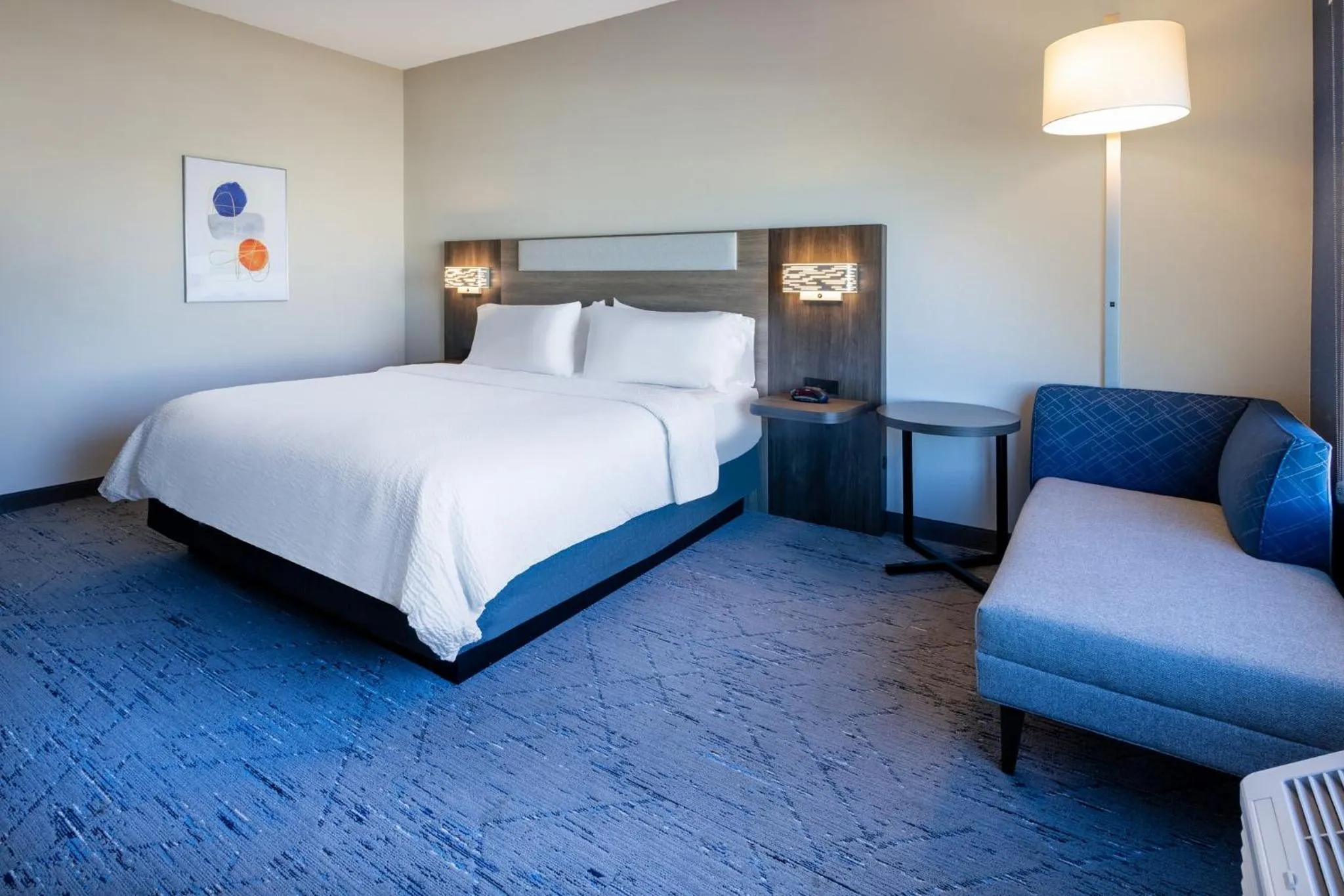 Photo of the whole room, Bed in Holiday Inn Express & Suites Benson by IHG