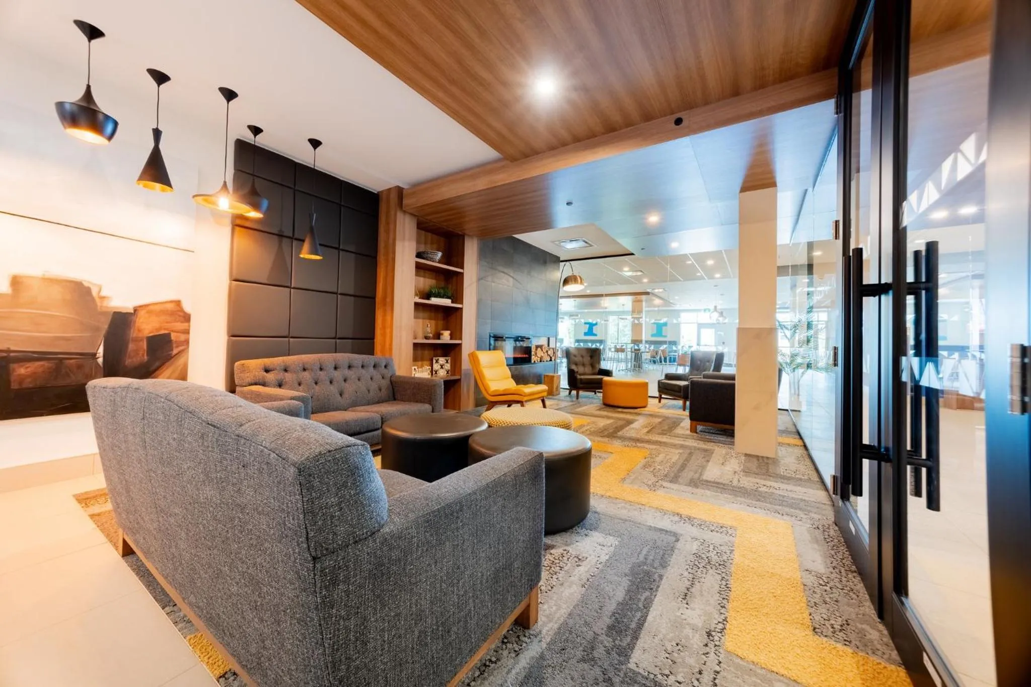 Property building in Candlewood Suites Trois-Rivières Ouest by IHG