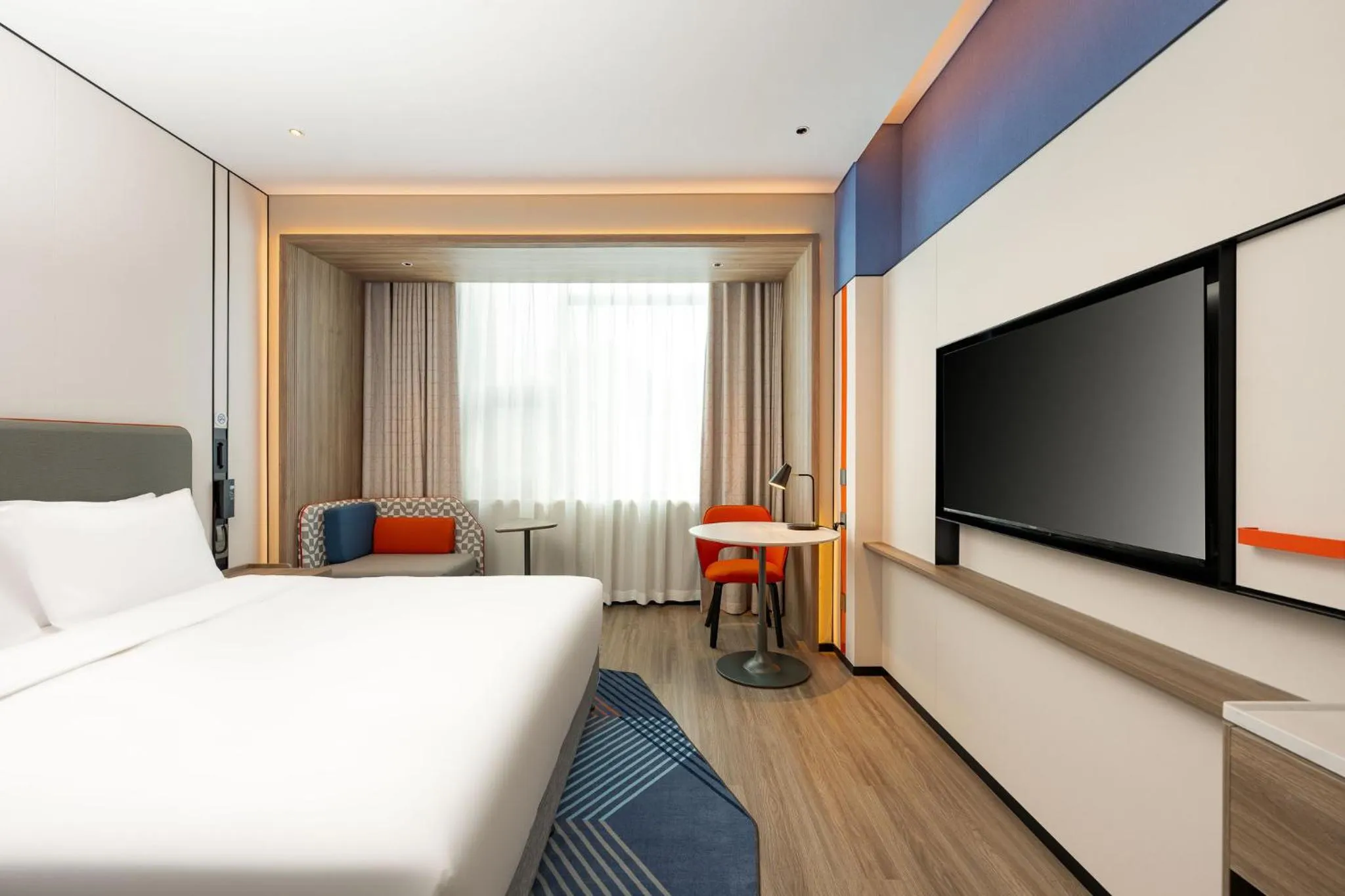 Photo of the whole room, Bed in Holiday Inn Express Langfang Yanjiao by IHG