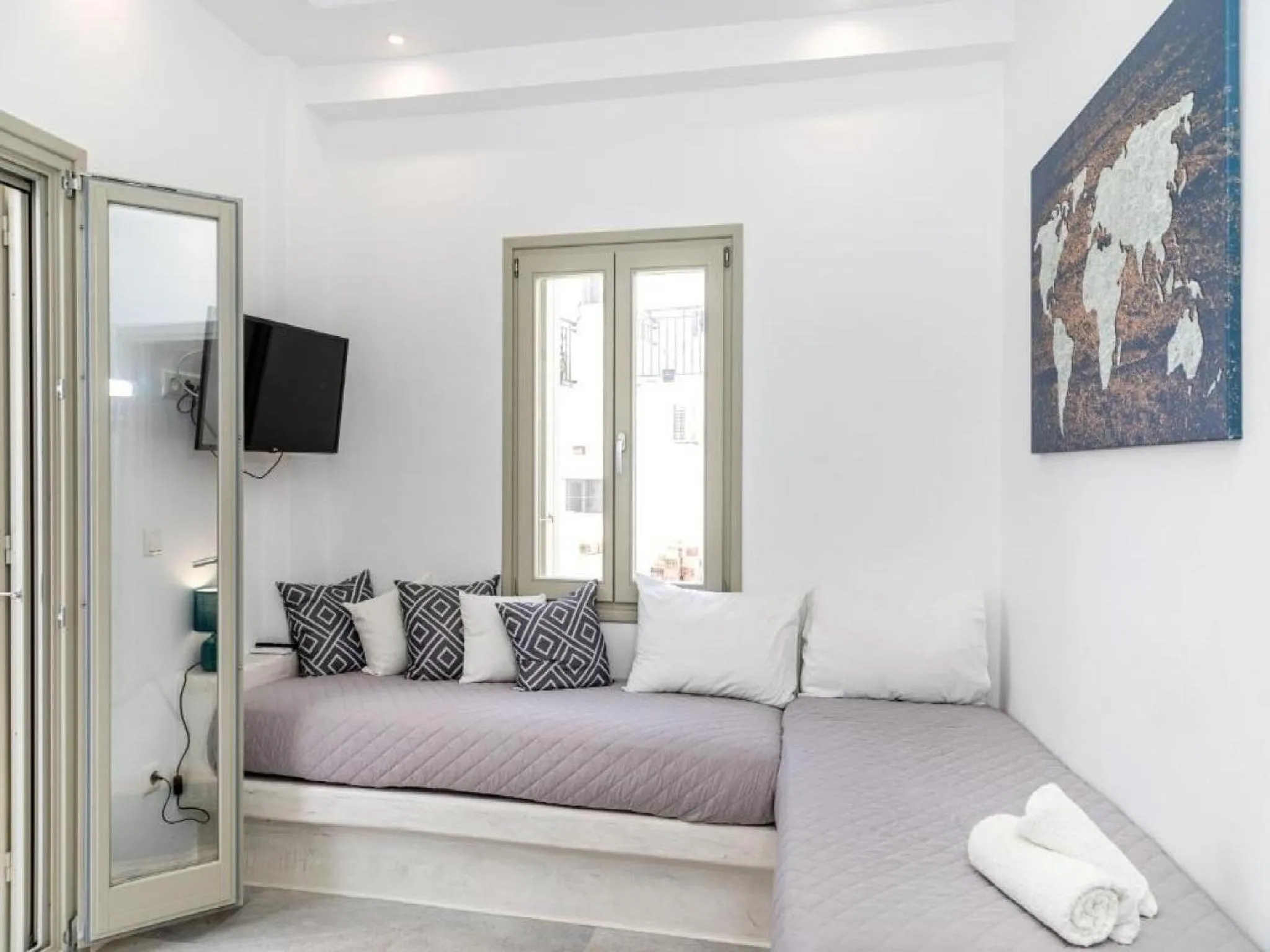 Superb Naxos Apartment Grand Suite In The Heart Of Town Balcony