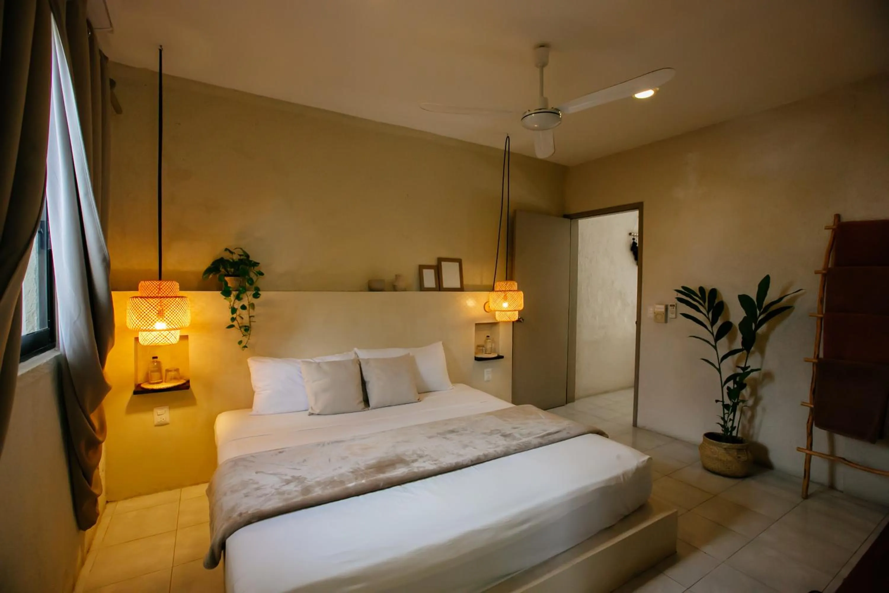 Bedroom, Bed in Hotel Noah Tulum