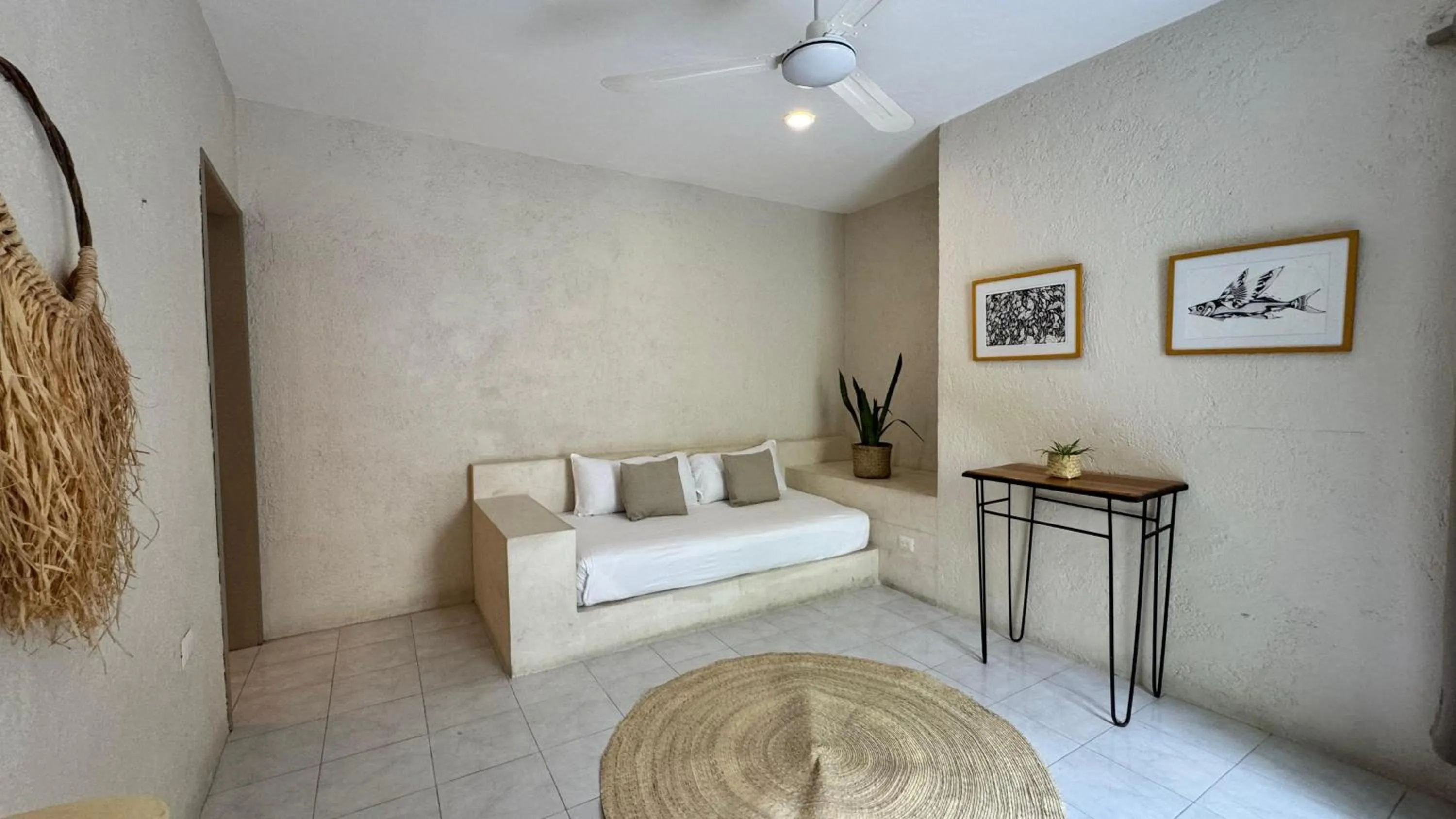 Living room, Bed in Hotel Noah Tulum