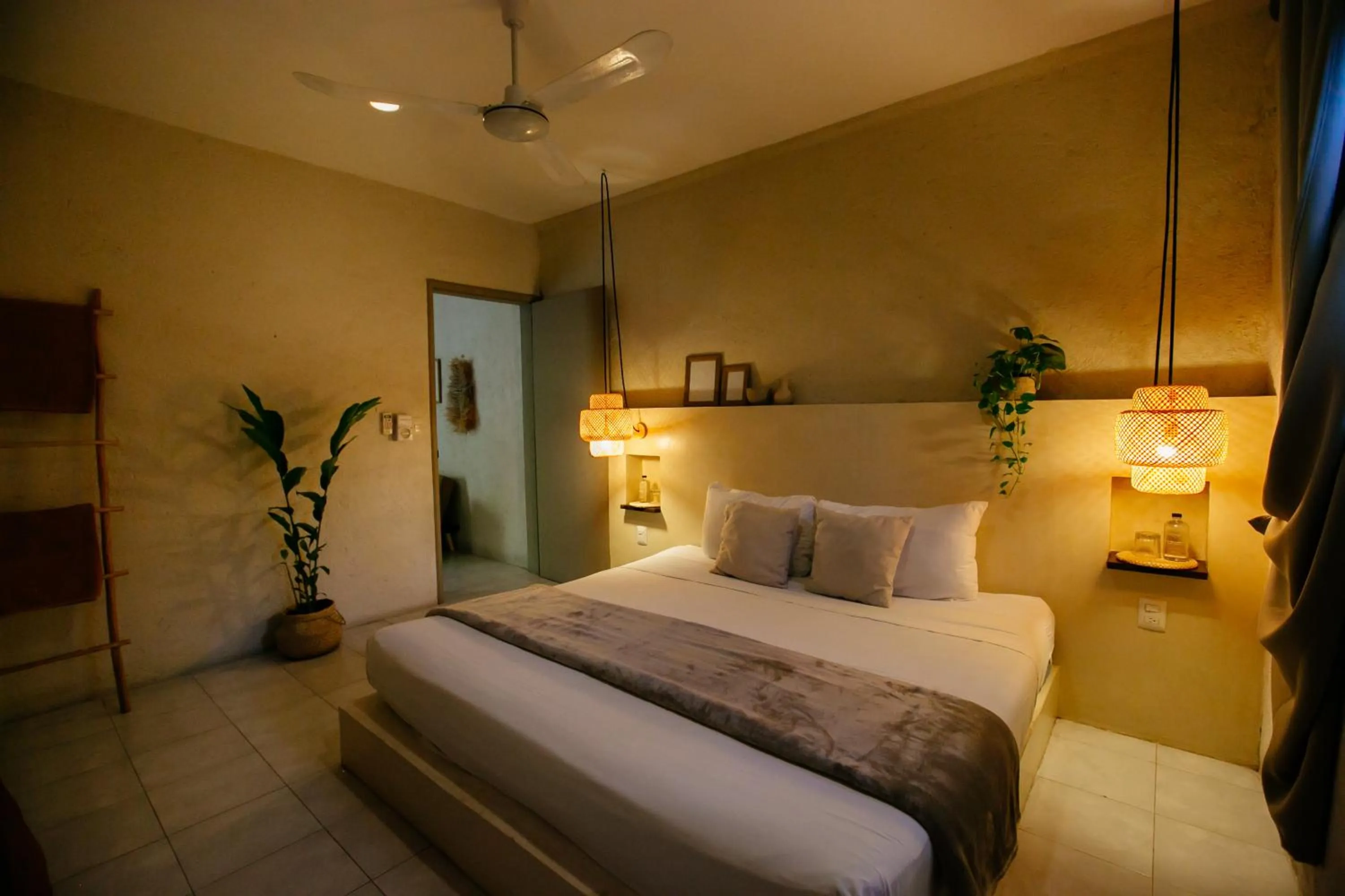 Bedroom, Bed in Hotel Noah Tulum