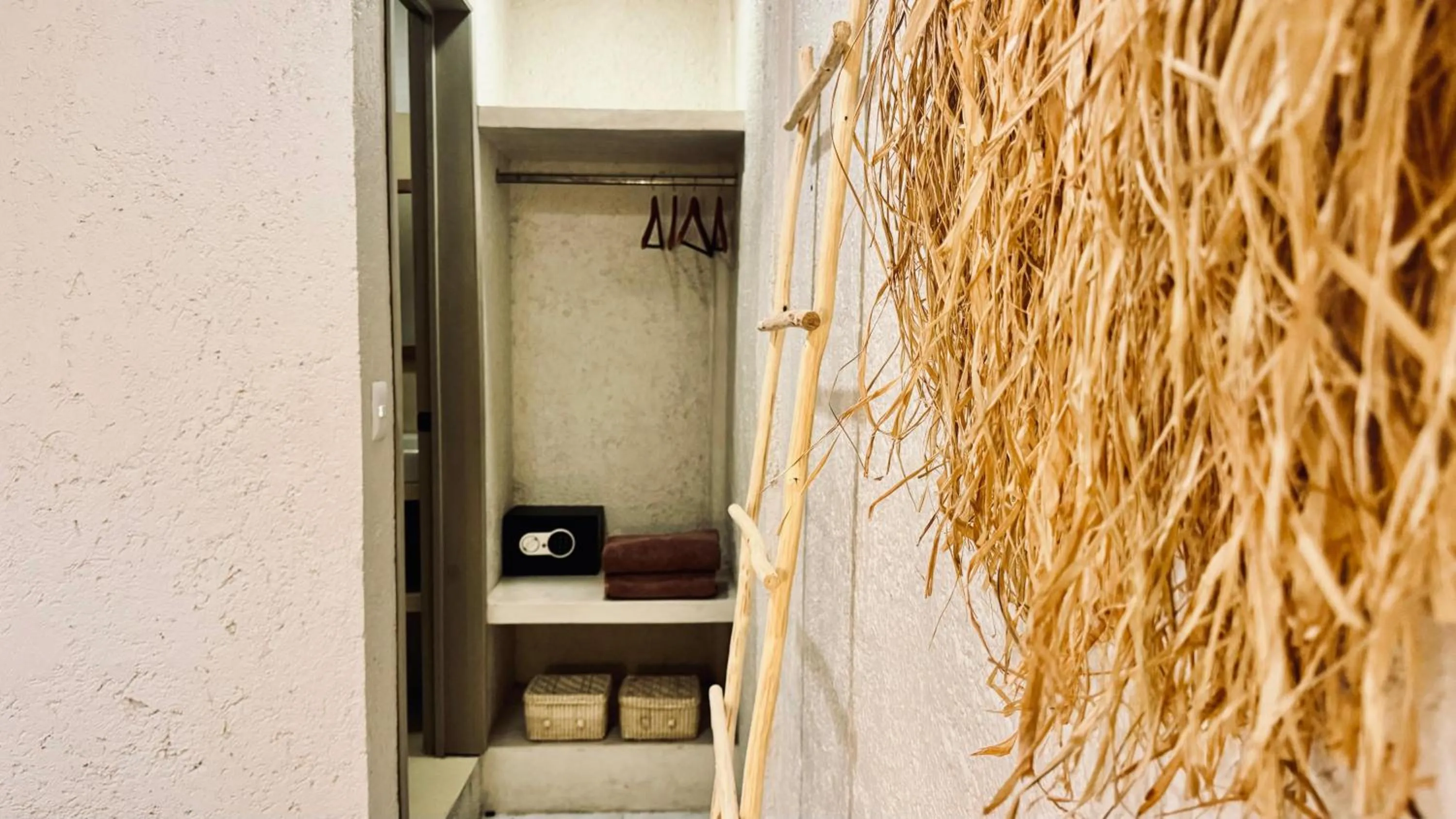 wardrobe in Hotel Noah Tulum