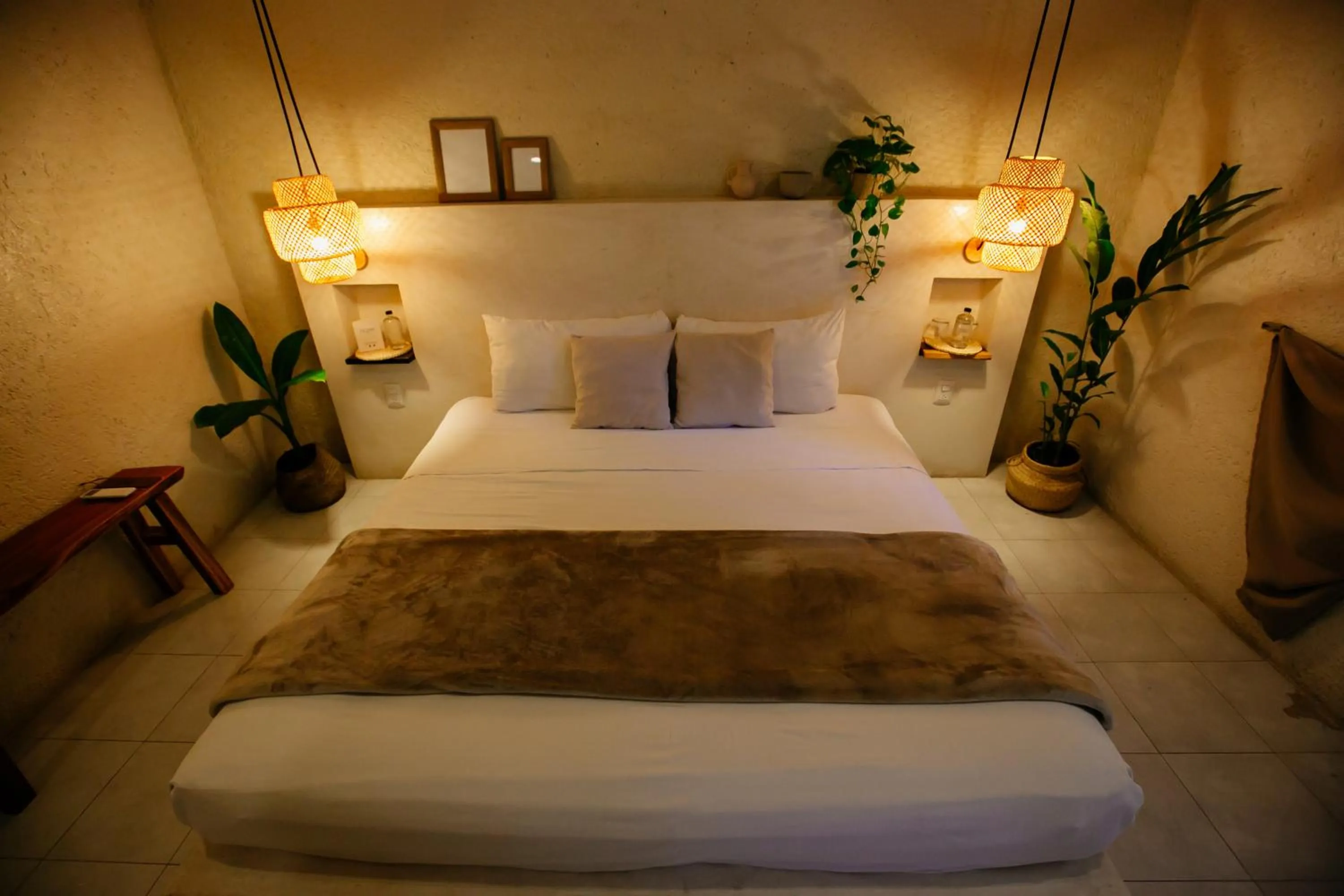 Bedroom, Bed in Hotel Noah Tulum