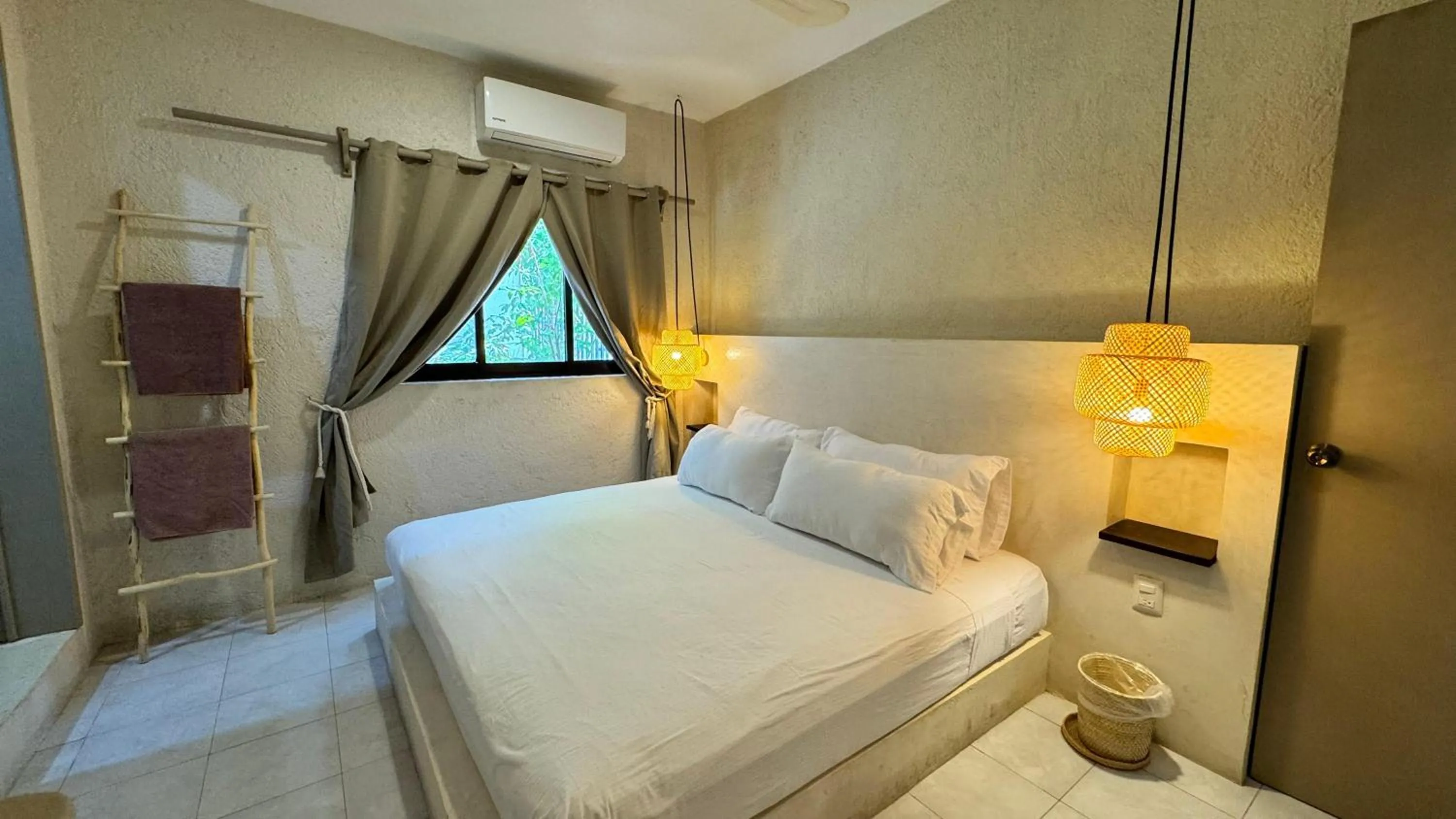 Bedroom, Bed in Hotel Noah Tulum